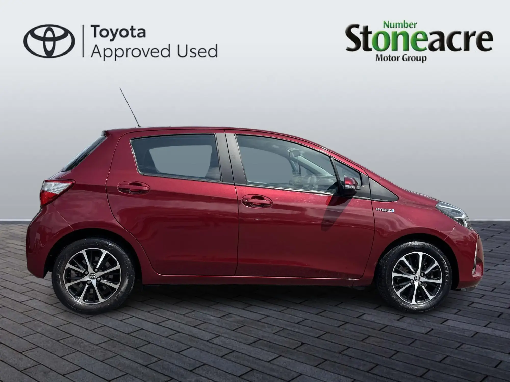 Toyota Yaris Image 2