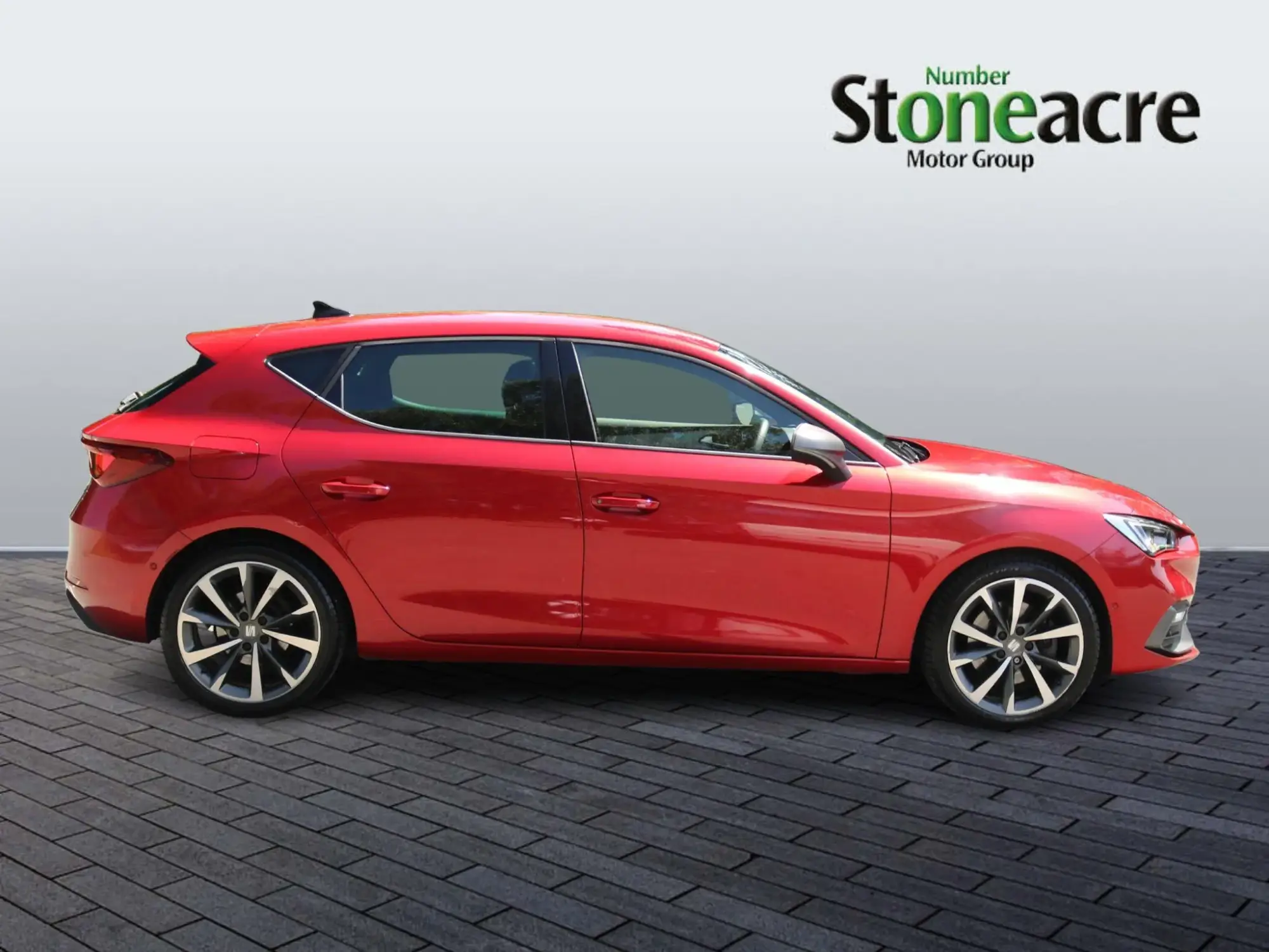 SEAT Leon Estate 1.5 eTSI MHEV FR First Edition Hatchback 5dr Petrol Hybrid DSG Euro 6 (s/s) (150 ps) NX20XDG Image 2