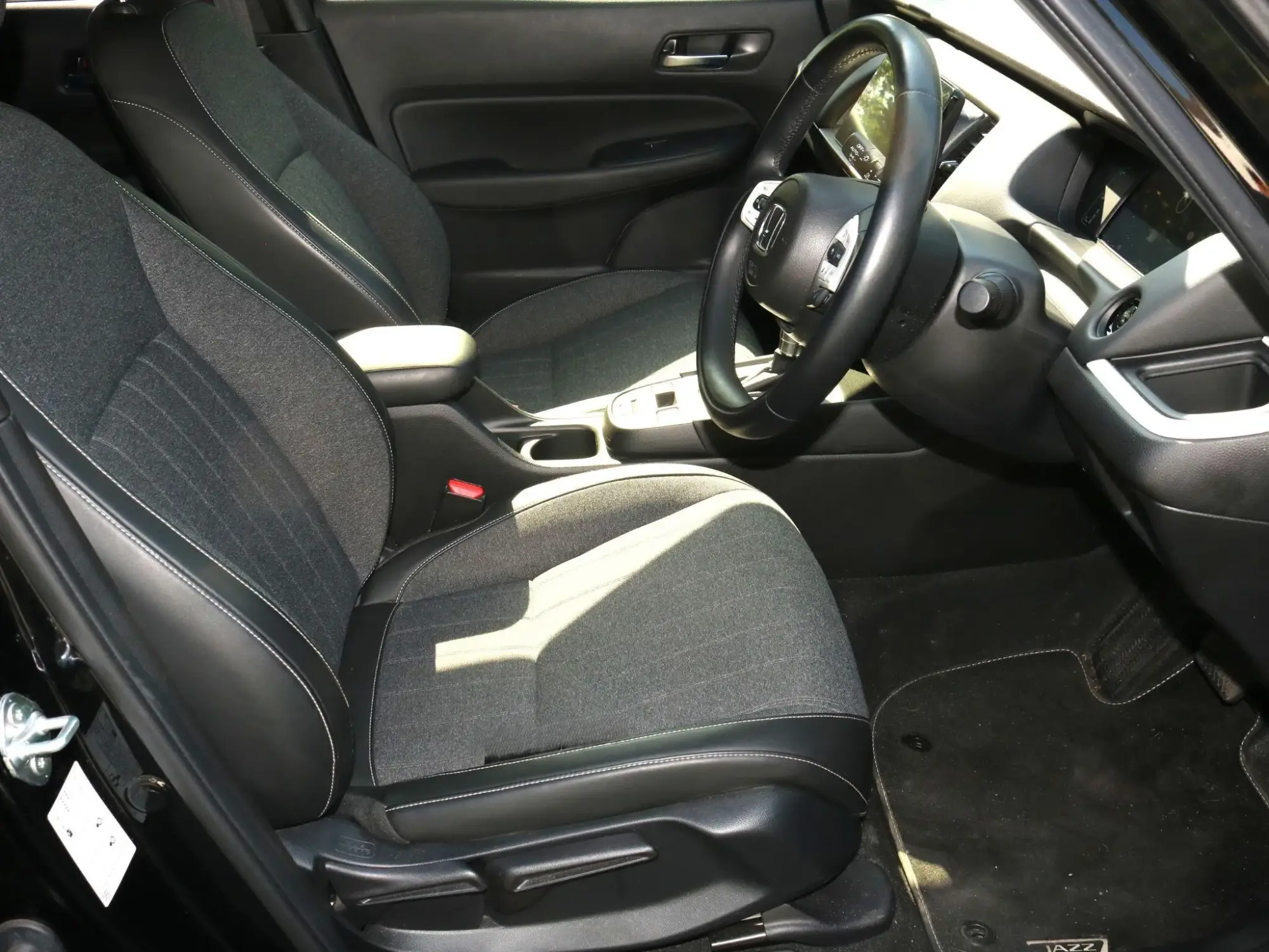 Honda Jazz Hybrid Image 11 Honda Jazz Hybrid Image 11