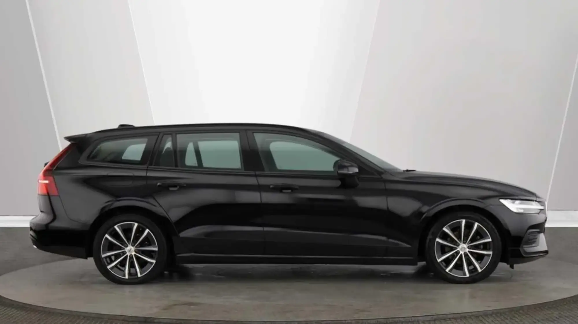 Volvo V60 Image 2