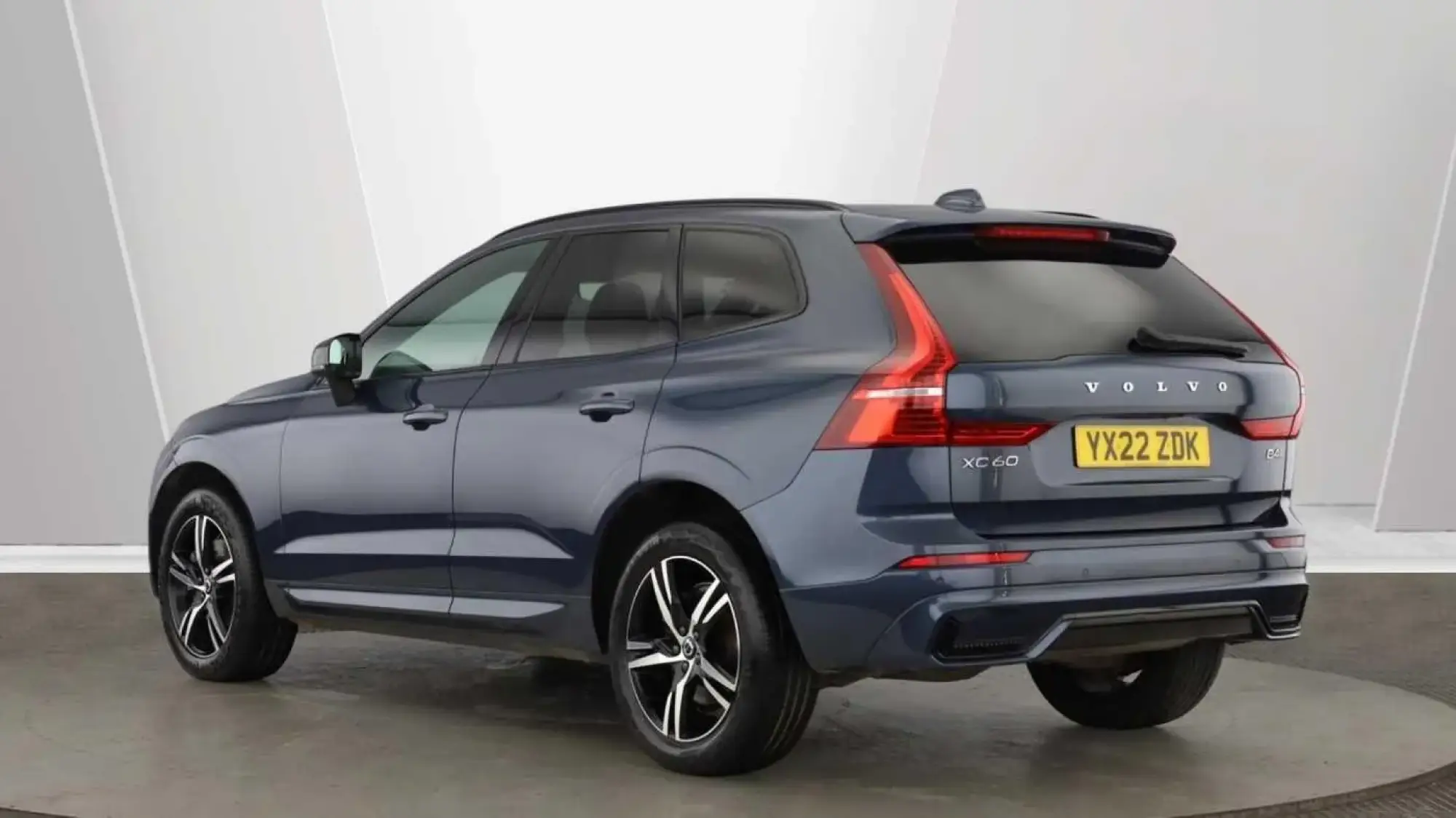 Volvo XC60 Image 3