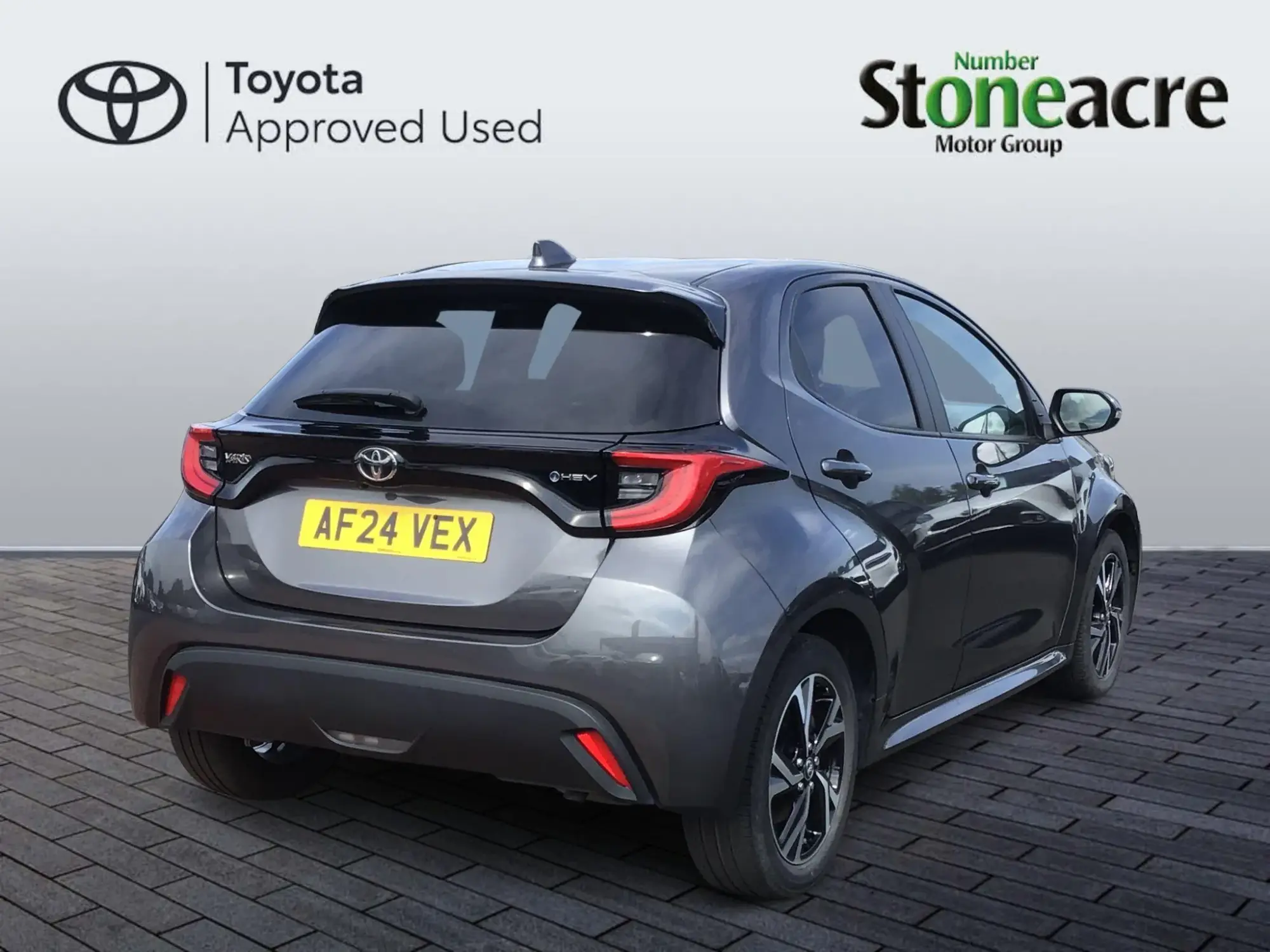 Toyota Yaris Image 2