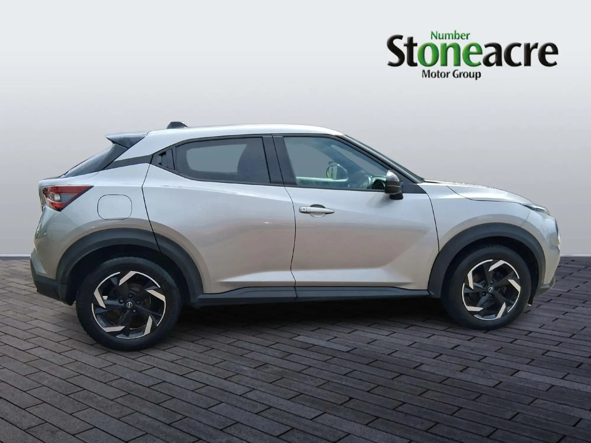 Nissan Juke Image 2