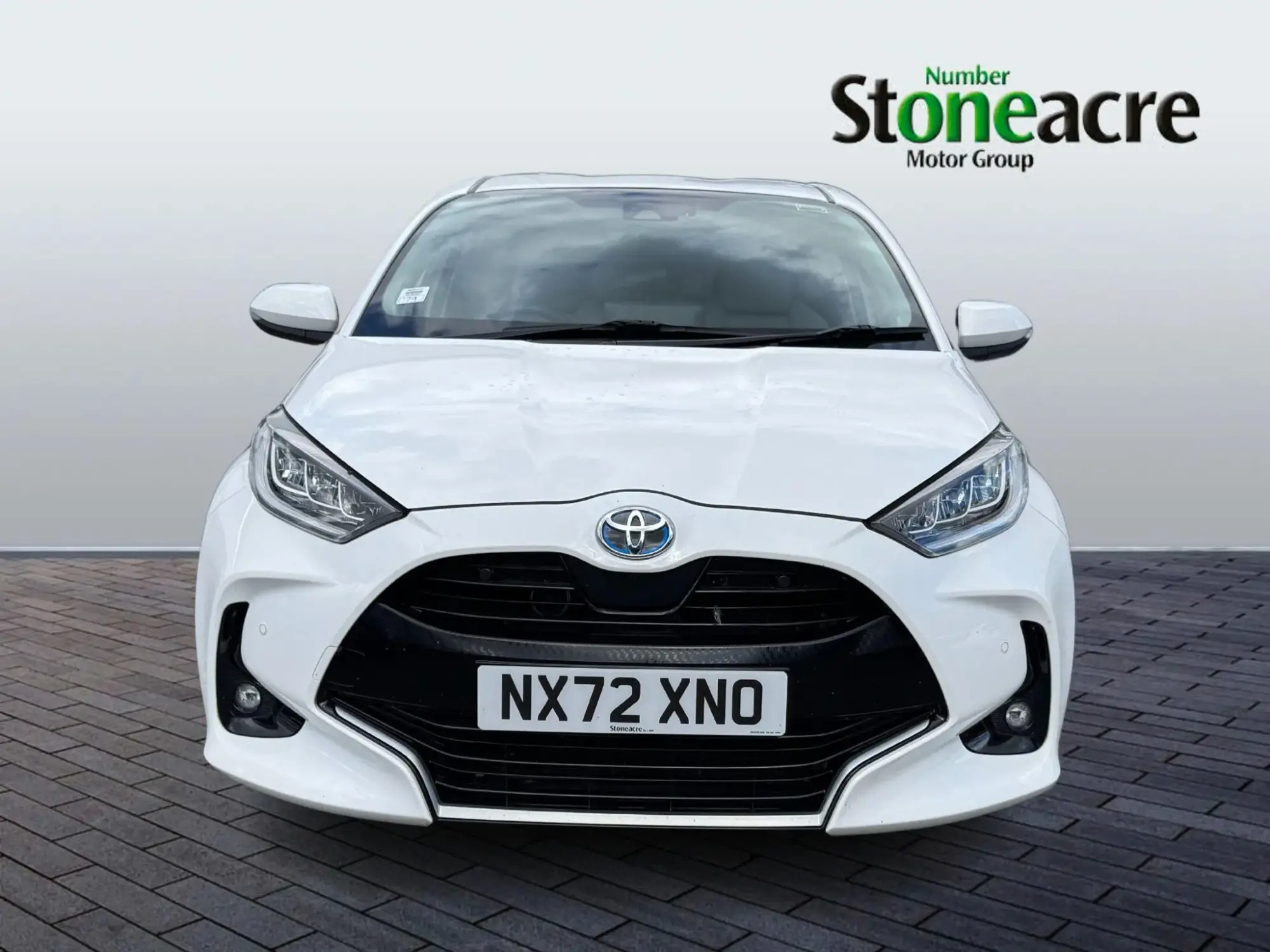 Toyota Yaris 1.5 Hybrid Excel 5dr CVT NX72XNO Image 2