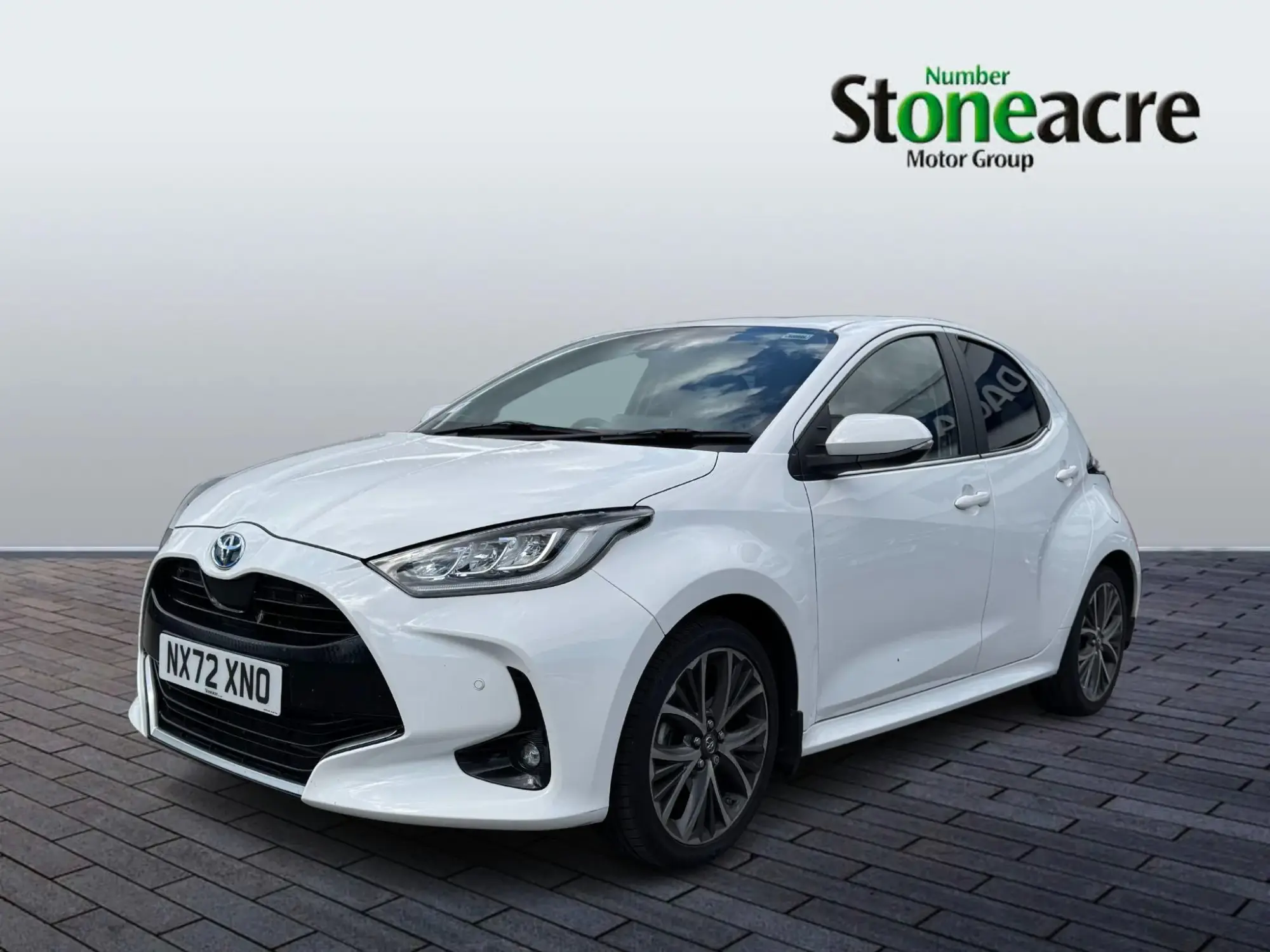 Toyota Yaris 1.5 Hybrid Excel 5dr CVT NX72XNO Image 3