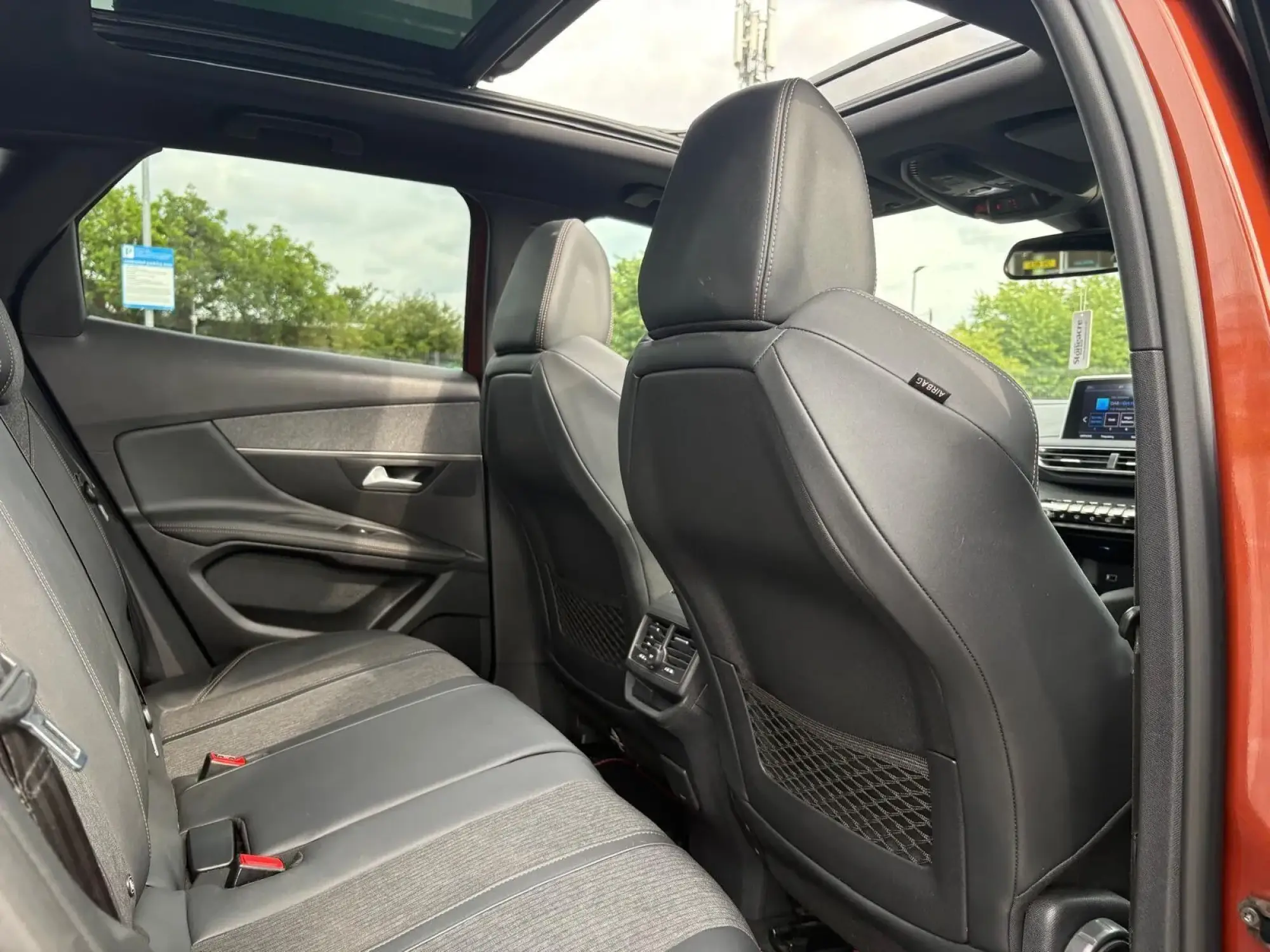 Peugeot 3008 Image 8