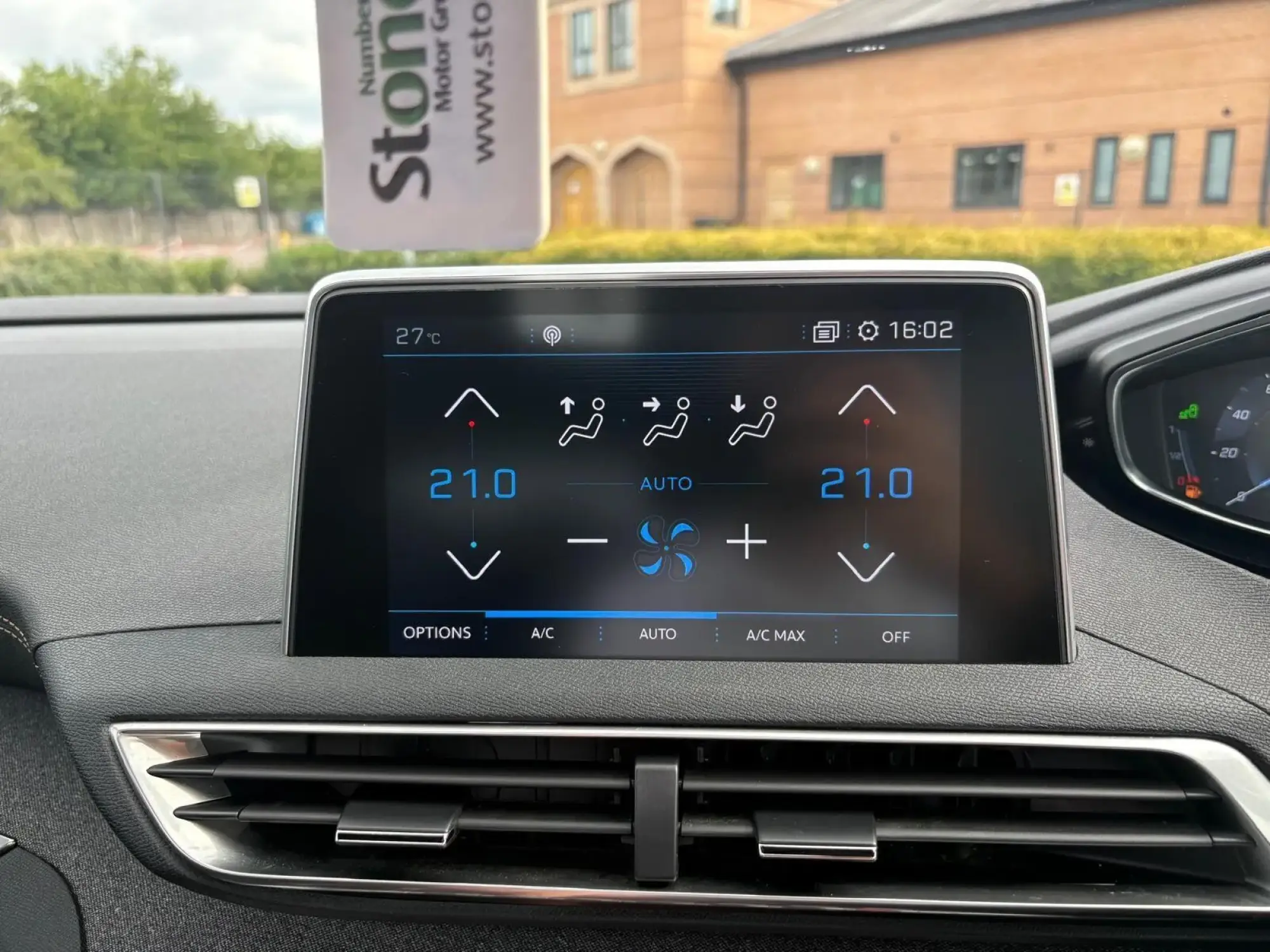 Peugeot 3008 Image 32