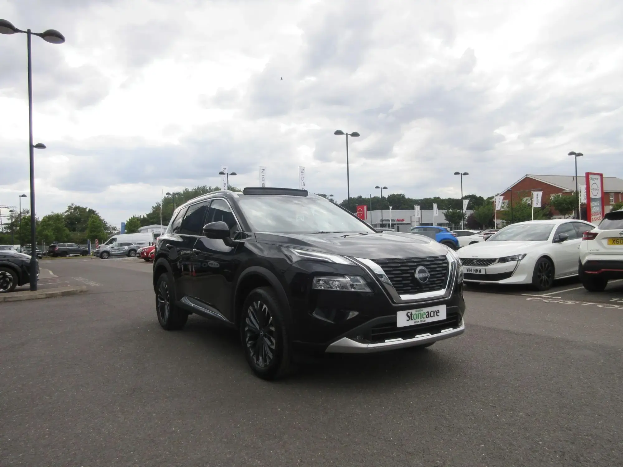Nissan X-Trail 1.5 DIG-T MHEV Tekna+ XTRON Euro 6 (s/s) 5dr FV26YCM Image 1
