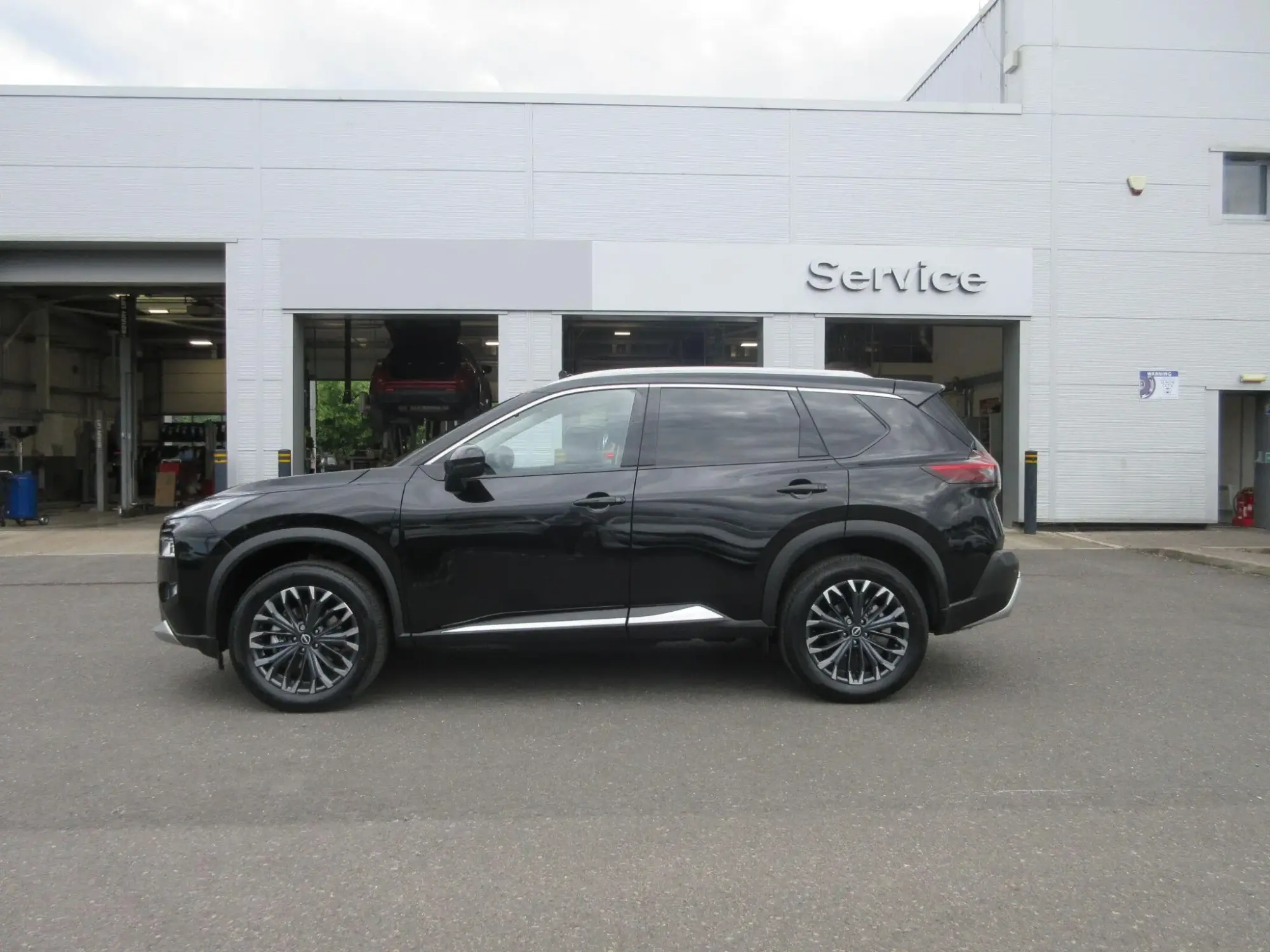 Nissan X-Trail Image 5 Nissan X-Trail Image 5