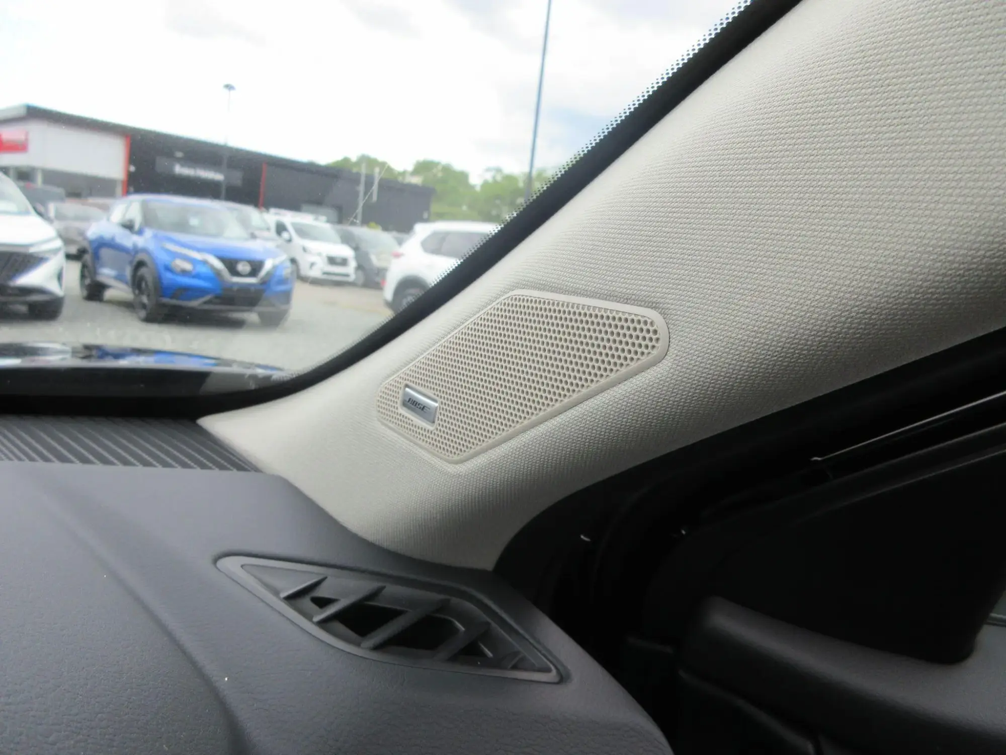 Nissan X-Trail Image 35 Nissan X-Trail Image 35