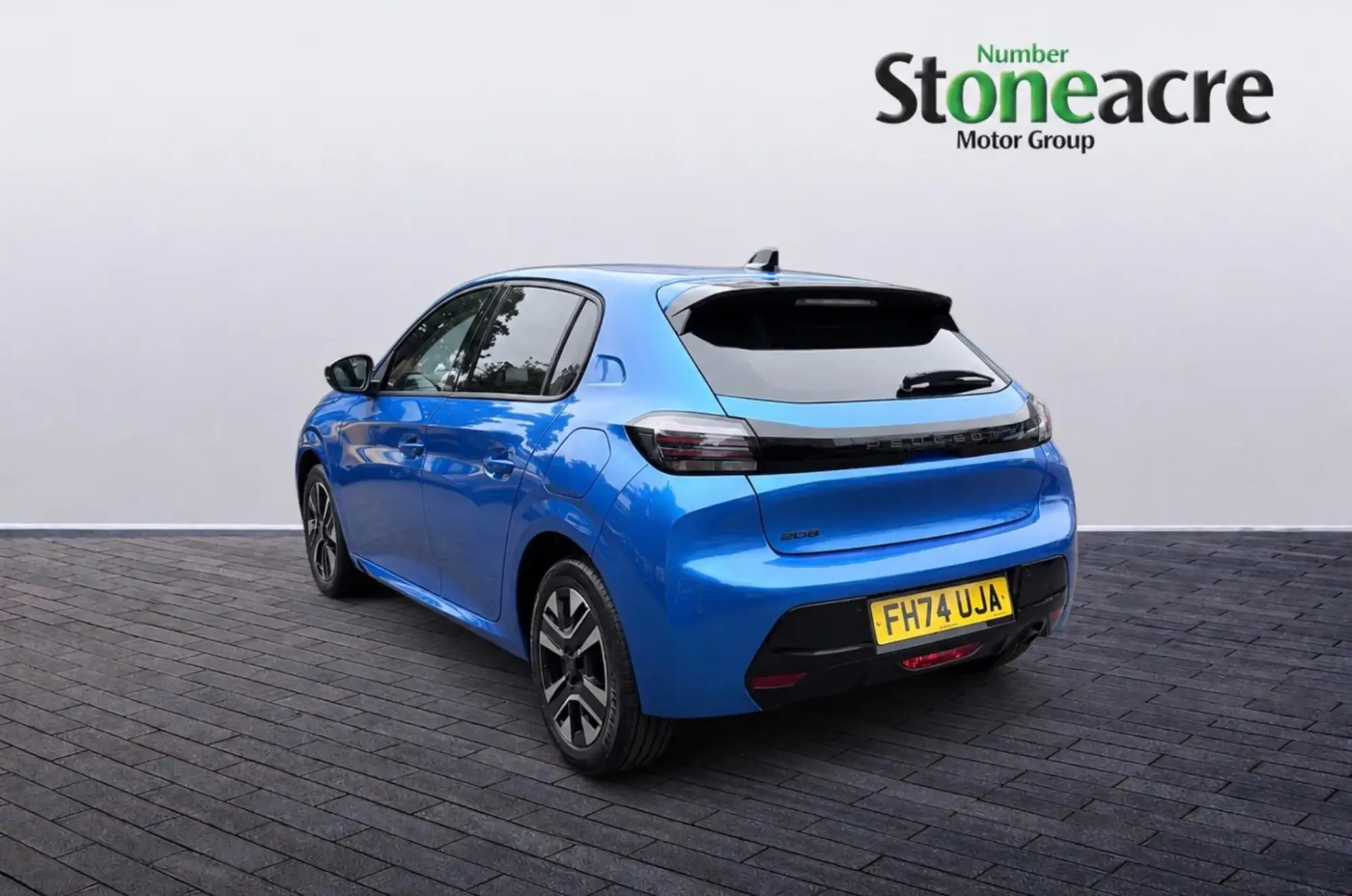 Peugeot 208 Image 3