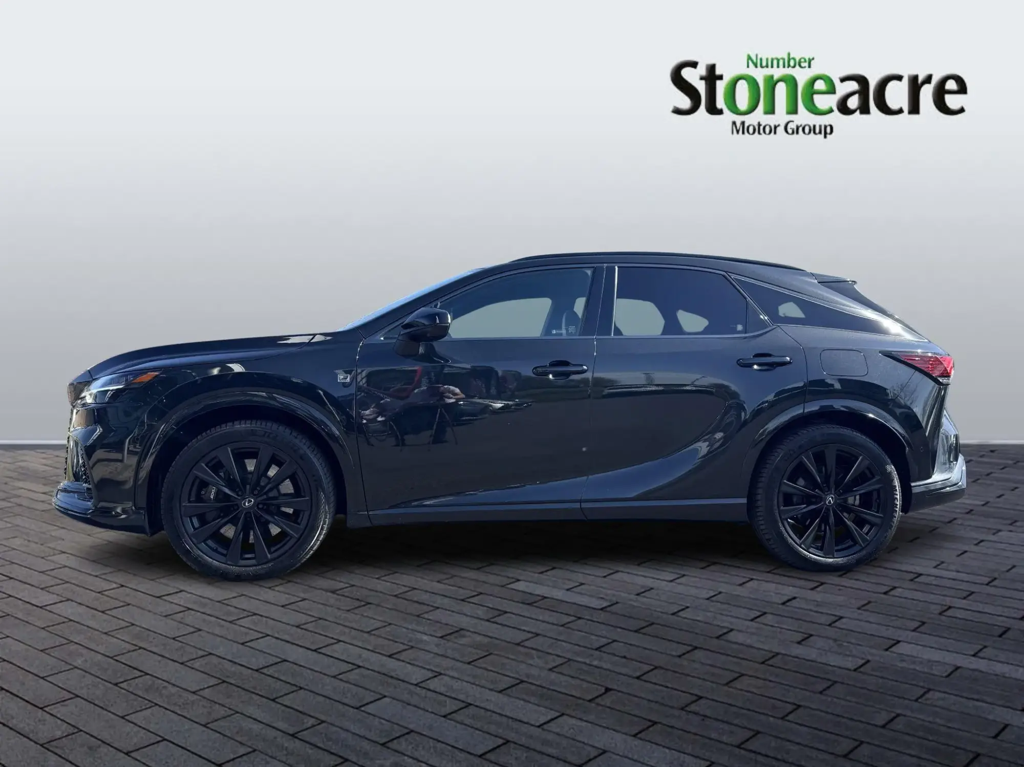 Lexus RX Image 6