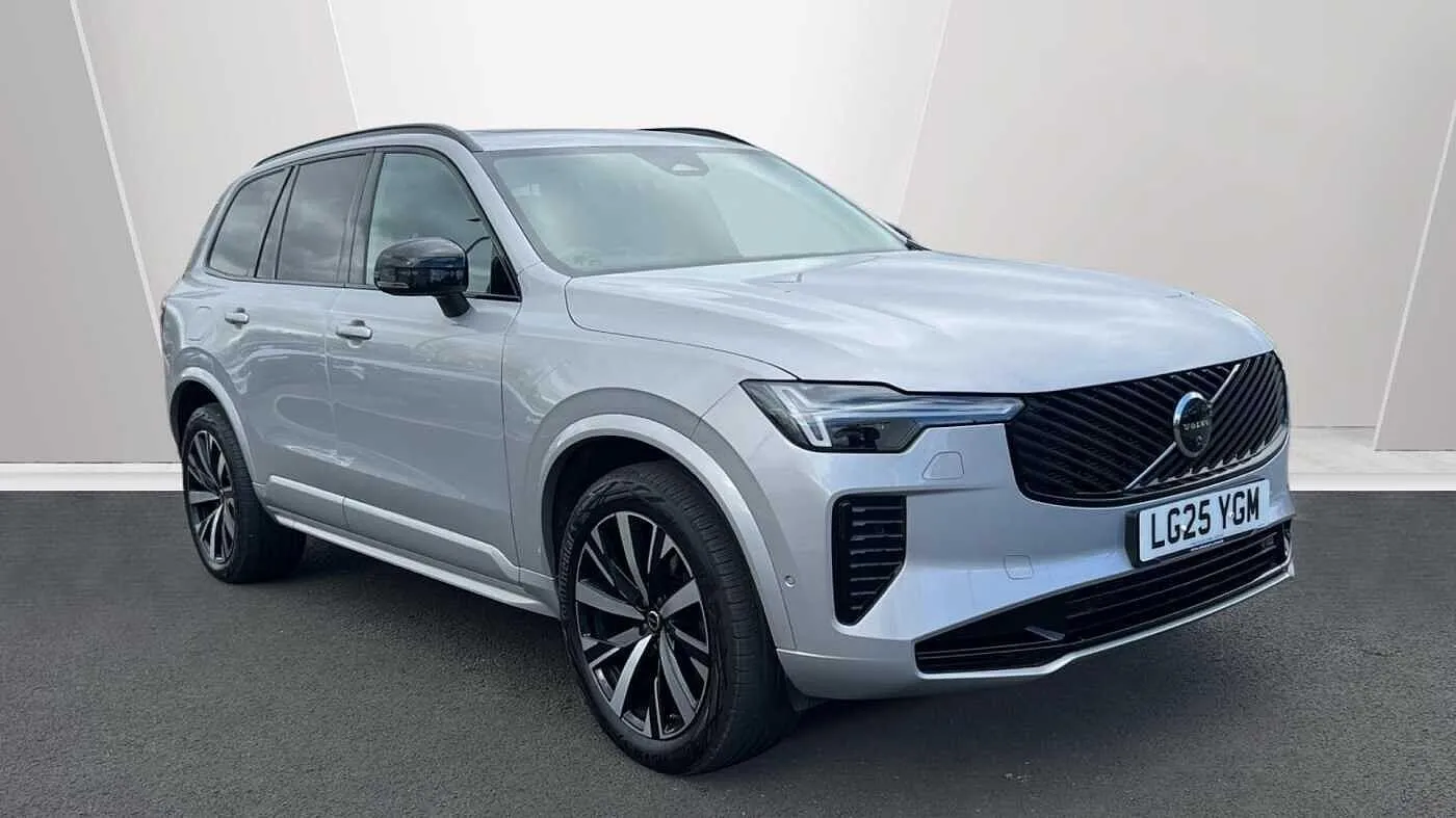 Volvo XC90 listing photo