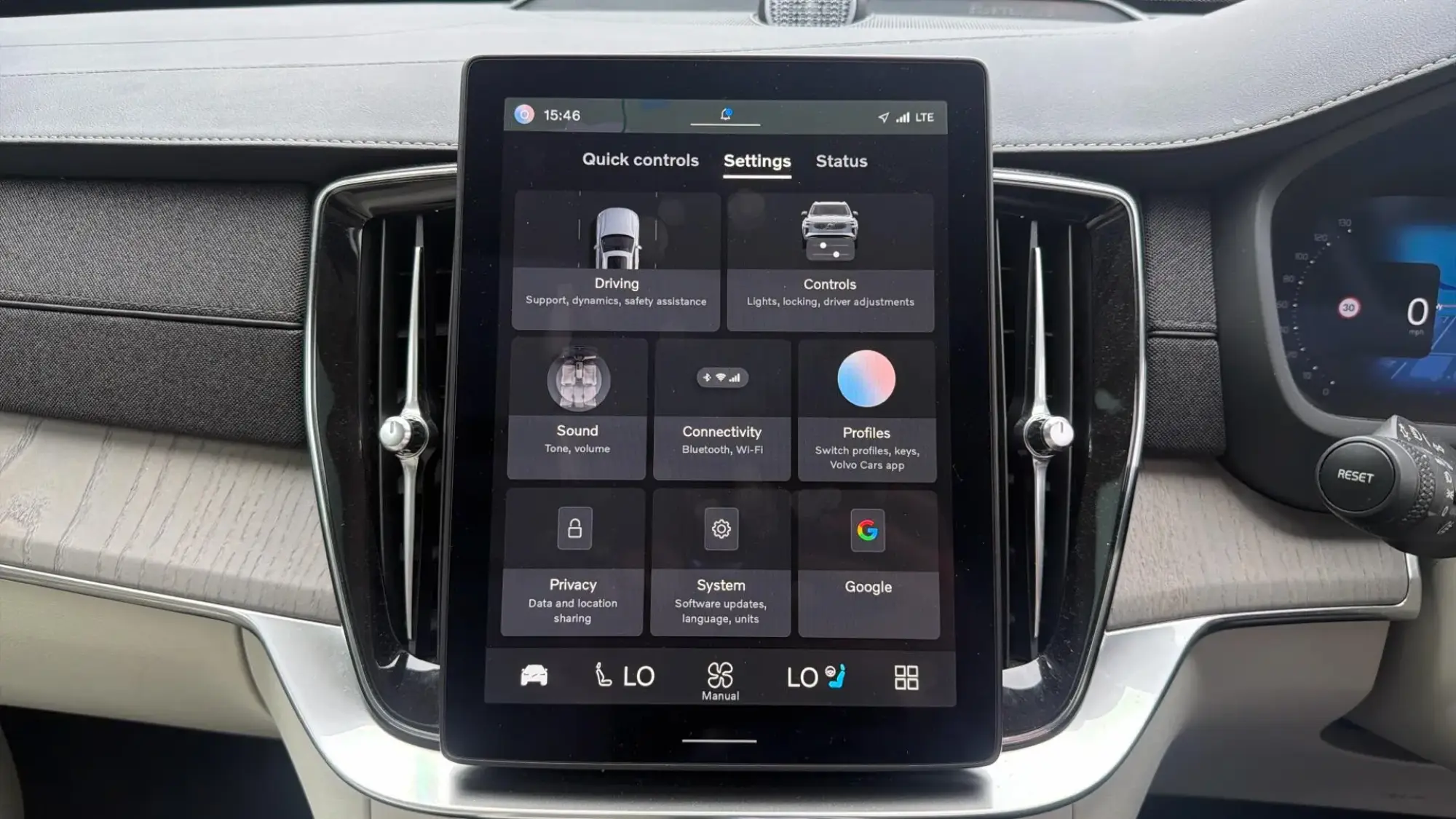 Volvo XC90 Image 16 Volvo XC90 Image 16