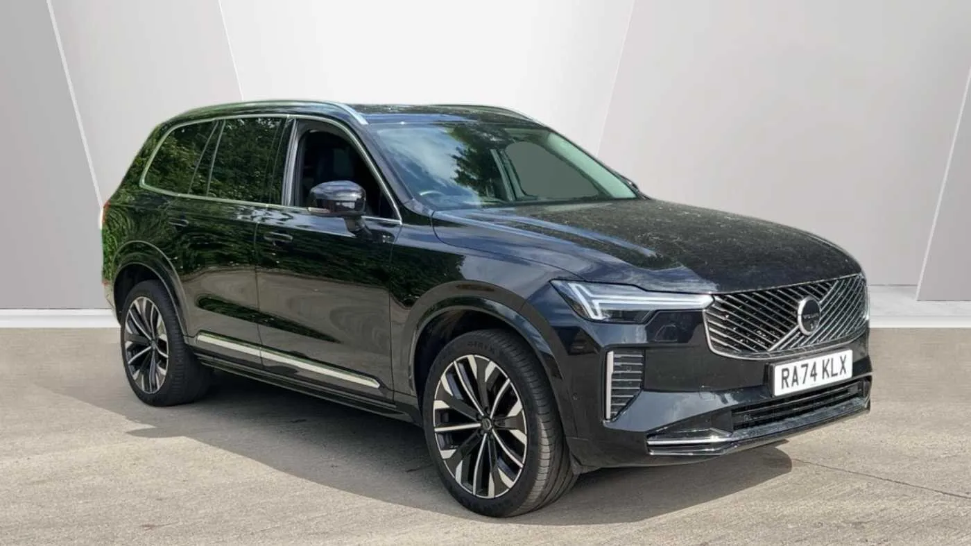 Volvo XC90 listing photo