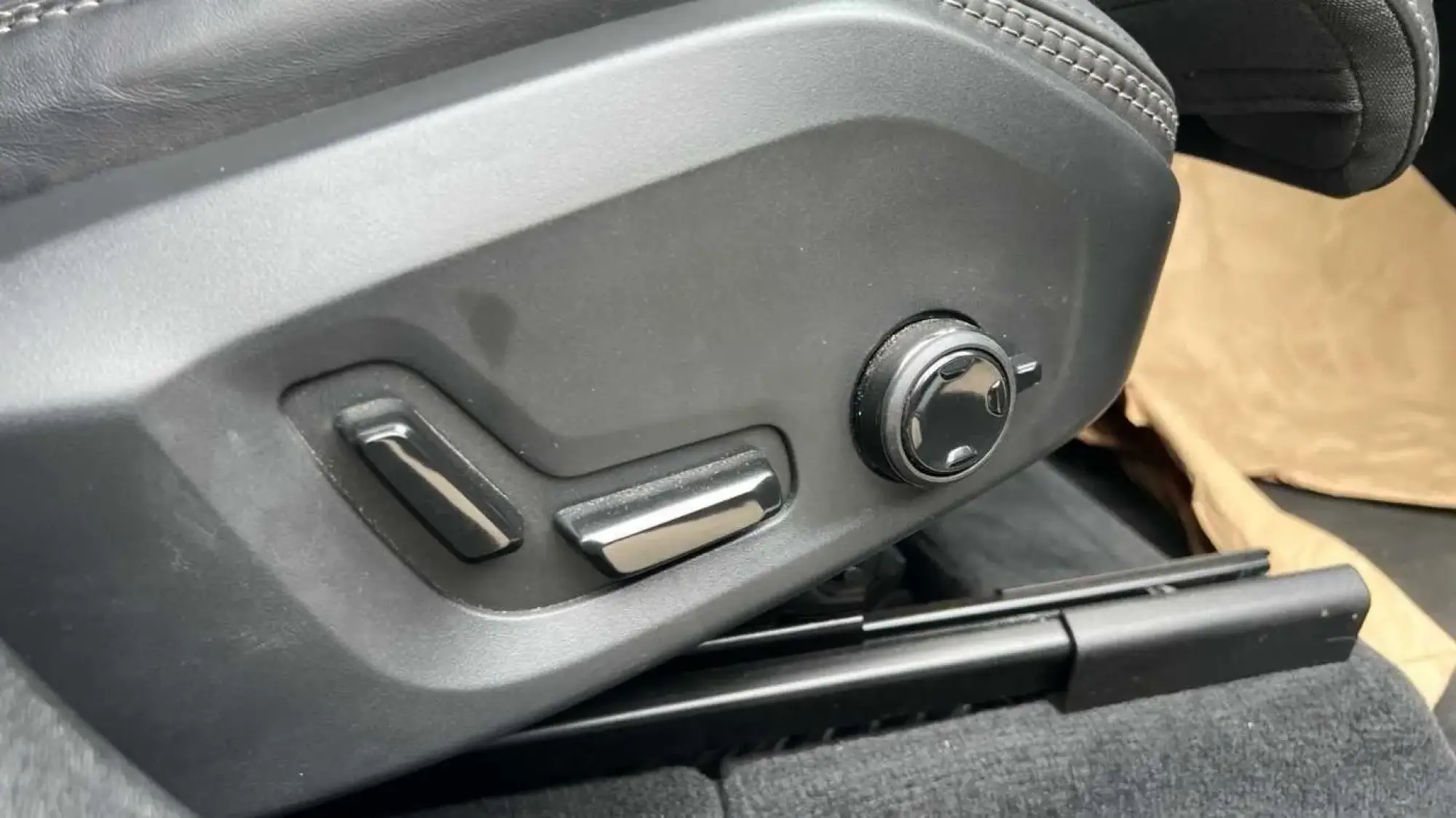 Volvo XC60 Image 24 Volvo XC60 Image 24