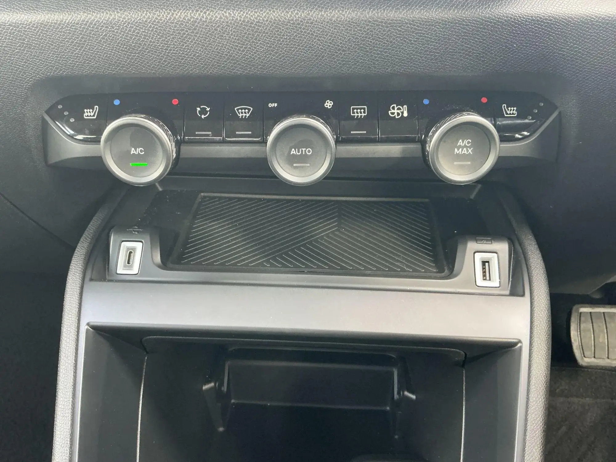Citroen C4 X Image 14