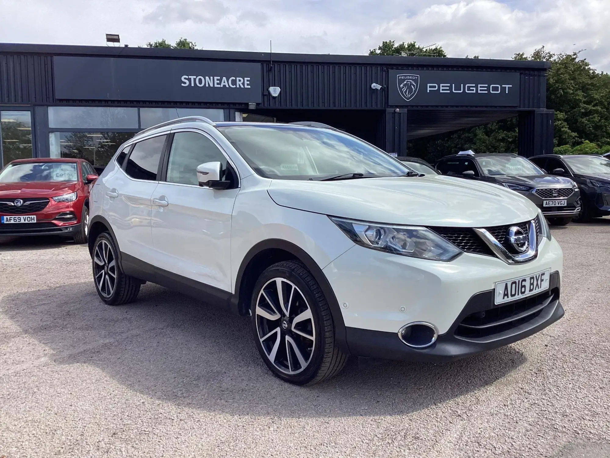 Nissan Qashqai 1.5 dCi Tekna 5dr AO16BXF Image 1
