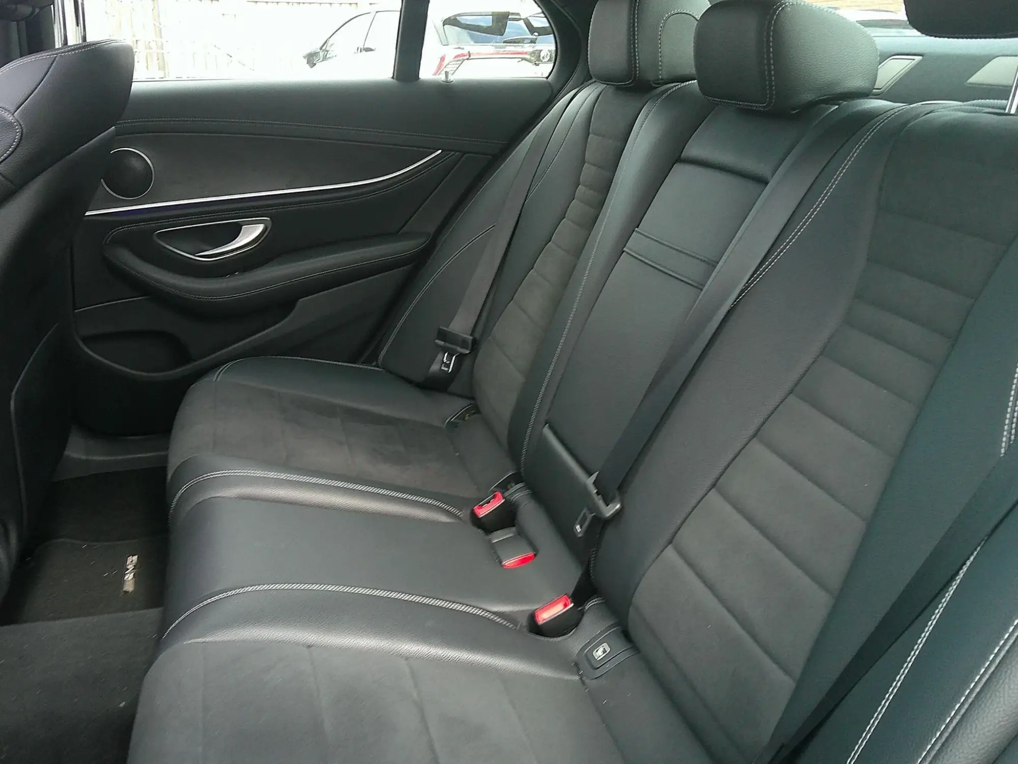 Mercedes-Benz E-Class Image 15