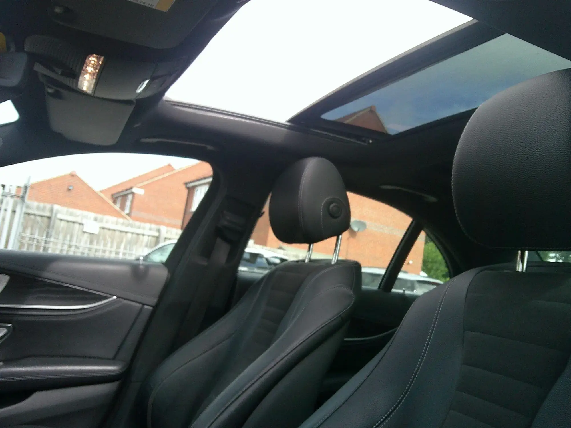 Mercedes-Benz E-Class Image 16
