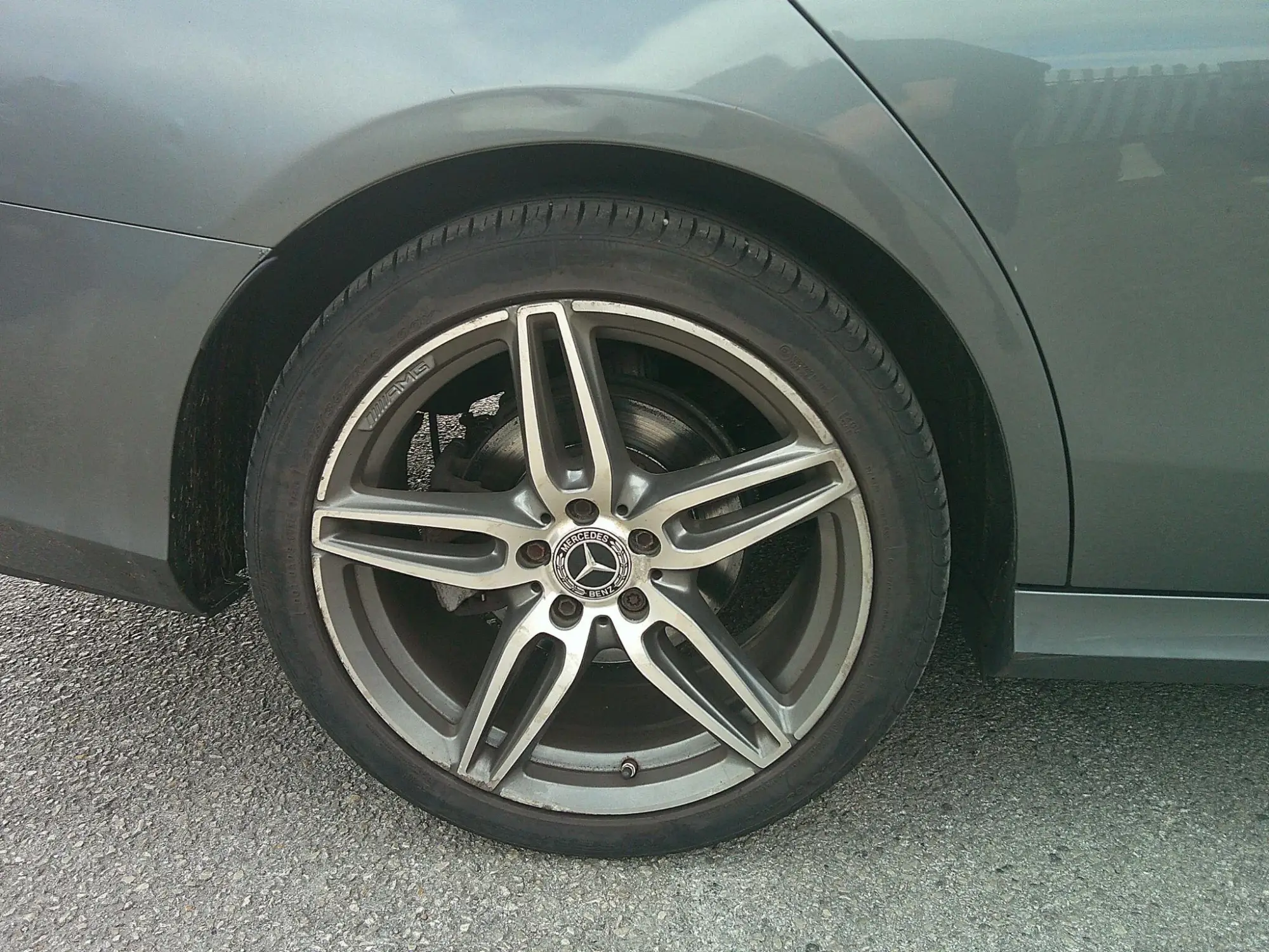 Mercedes-Benz E-Class Image 23