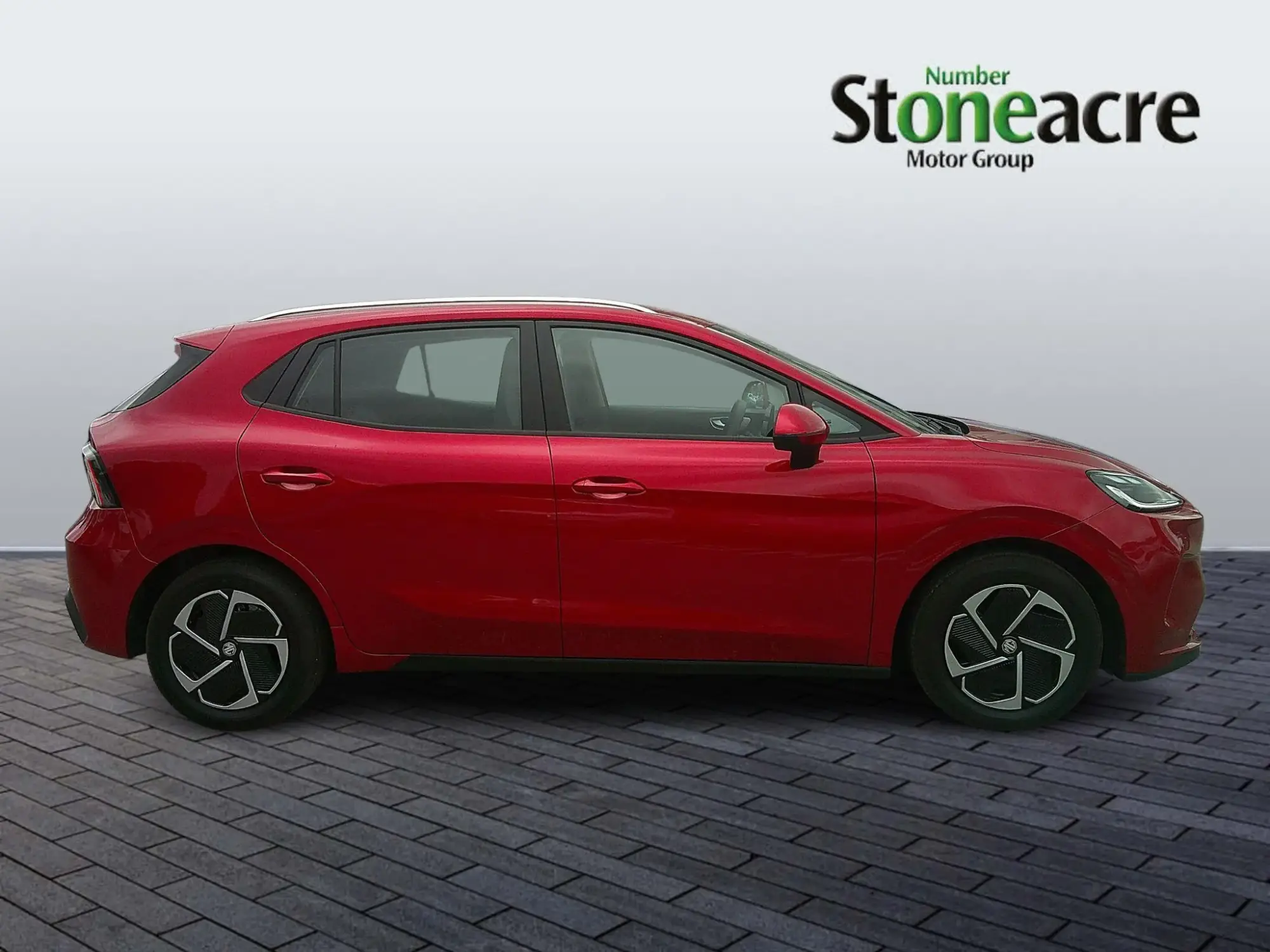 MG MG4 Urban 42.8kWh Comfort Standard Range Auto 5dr FH26OBL Image 2