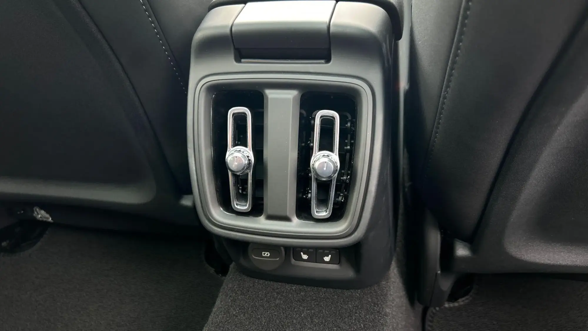 Polestar 2 Image 22