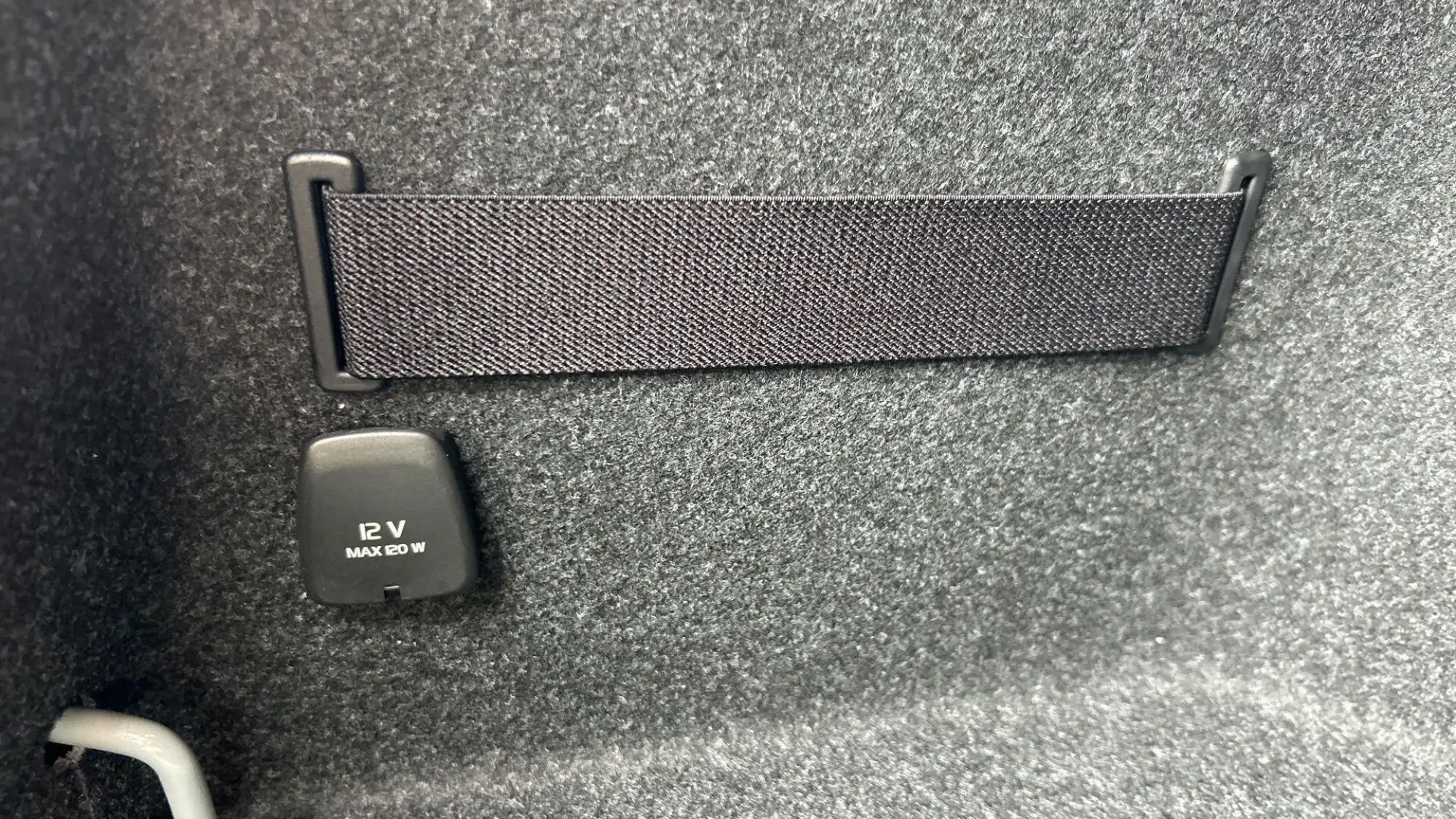Polestar 2 Image 30