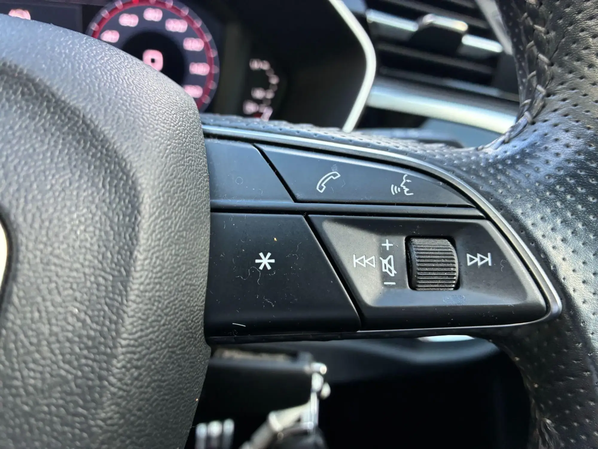 Audi Q3 Image 13