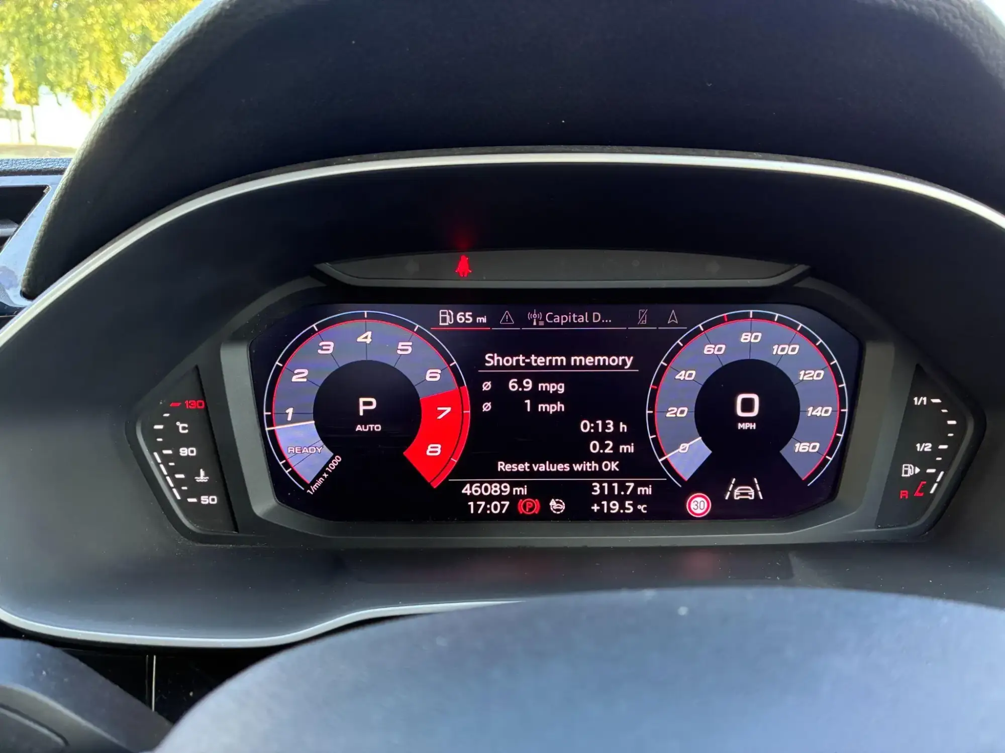 Audi Q3 Image 16