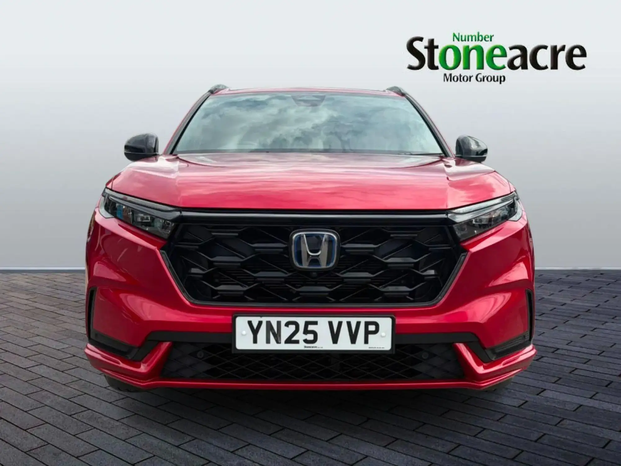 Honda CR-V Plug-in Hybrid Image 2