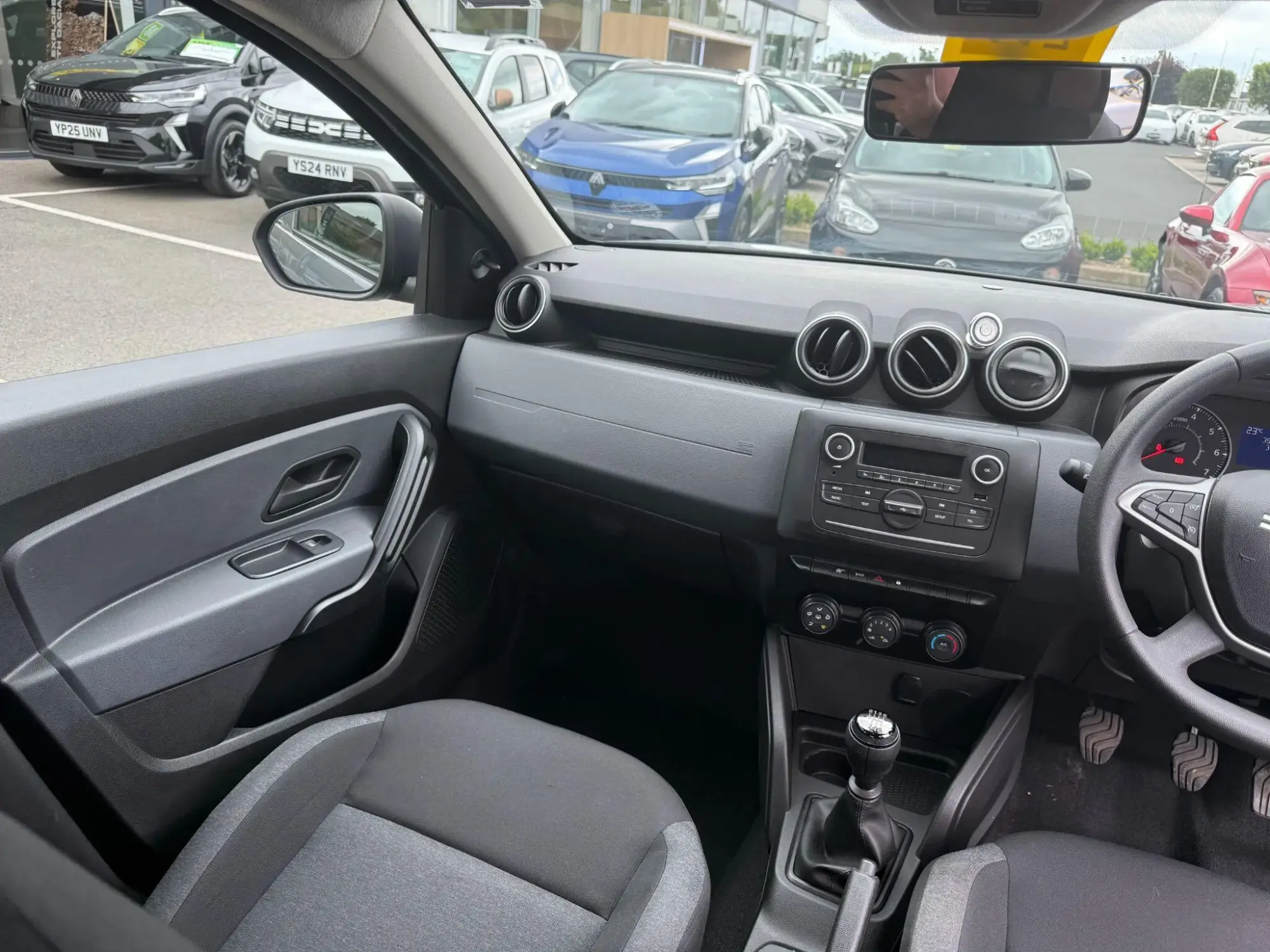 Dacia Duster Image 11 Dacia Duster Image 11