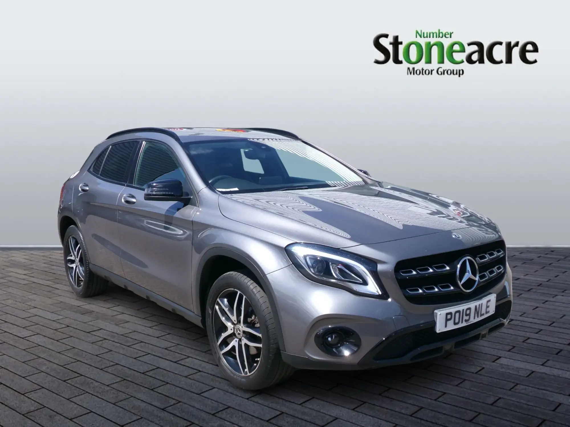 Mercedes-Benz GLA 1.6 GLA180 Urban Edition Euro 6 (s/s) 5dr PO19NLE Image 1