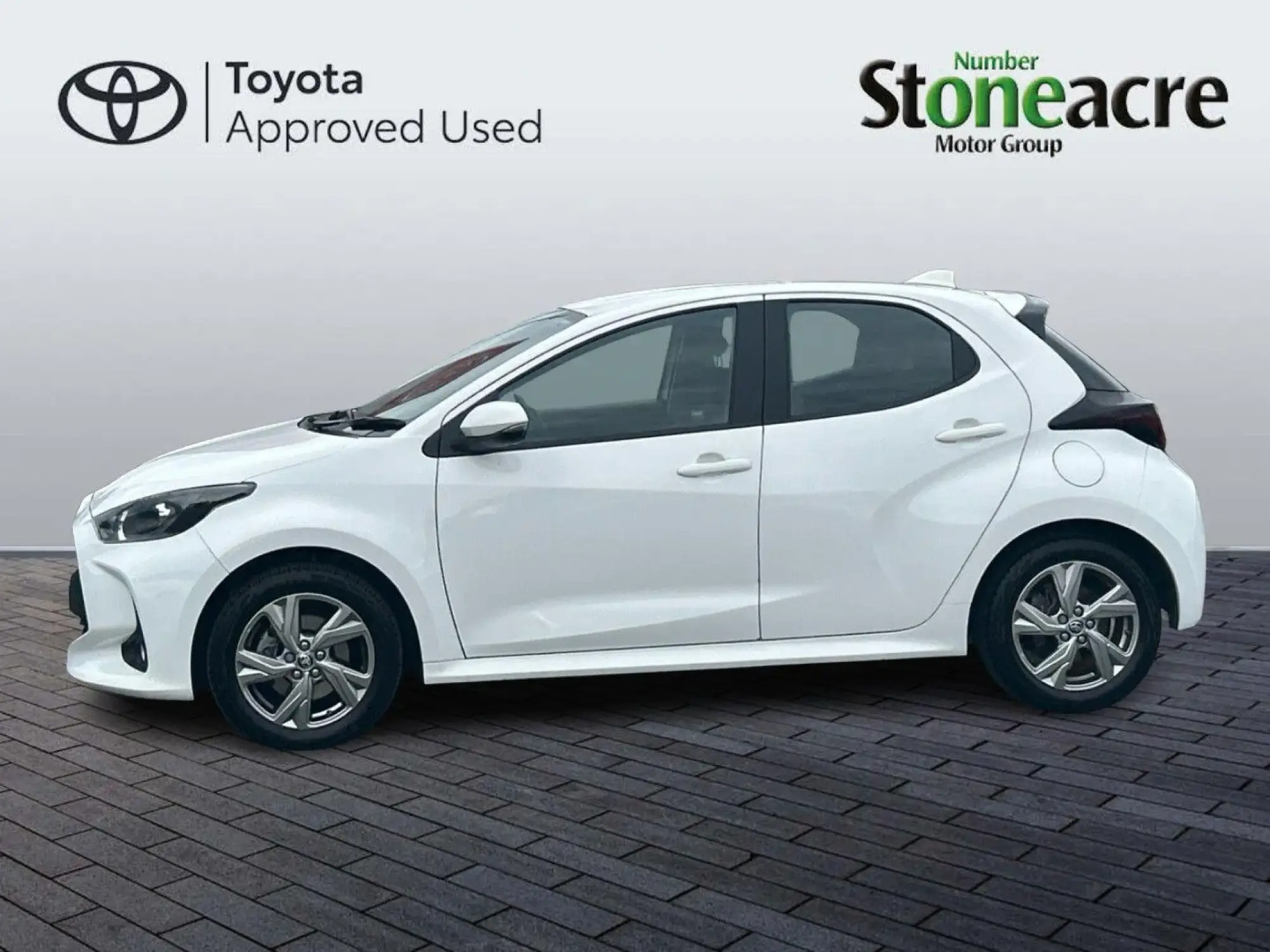 Toyota Yaris Image 6
