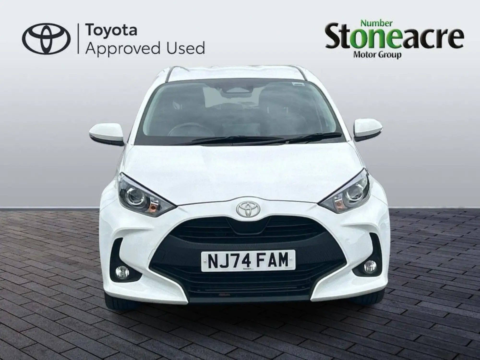 Toyota Yaris Image 8