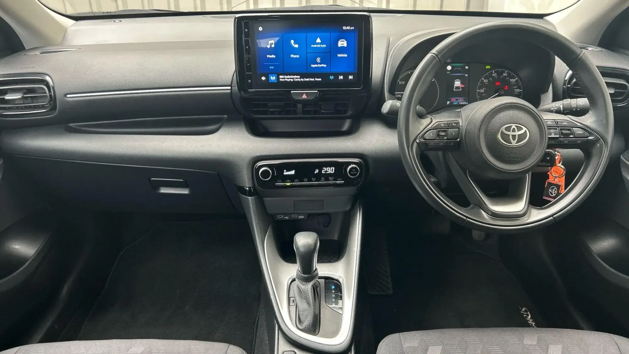 Toyota Yaris Image 9