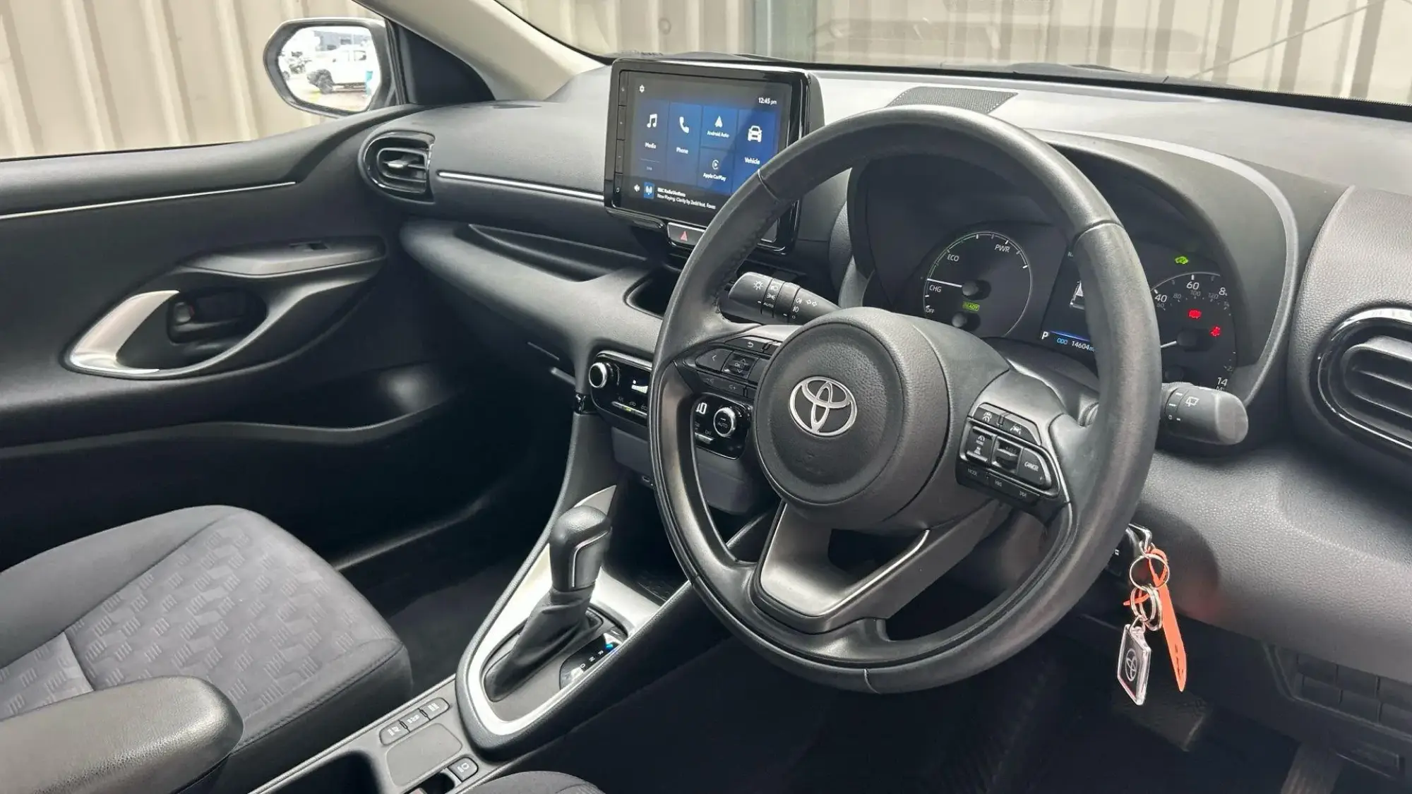Toyota Yaris Image 10