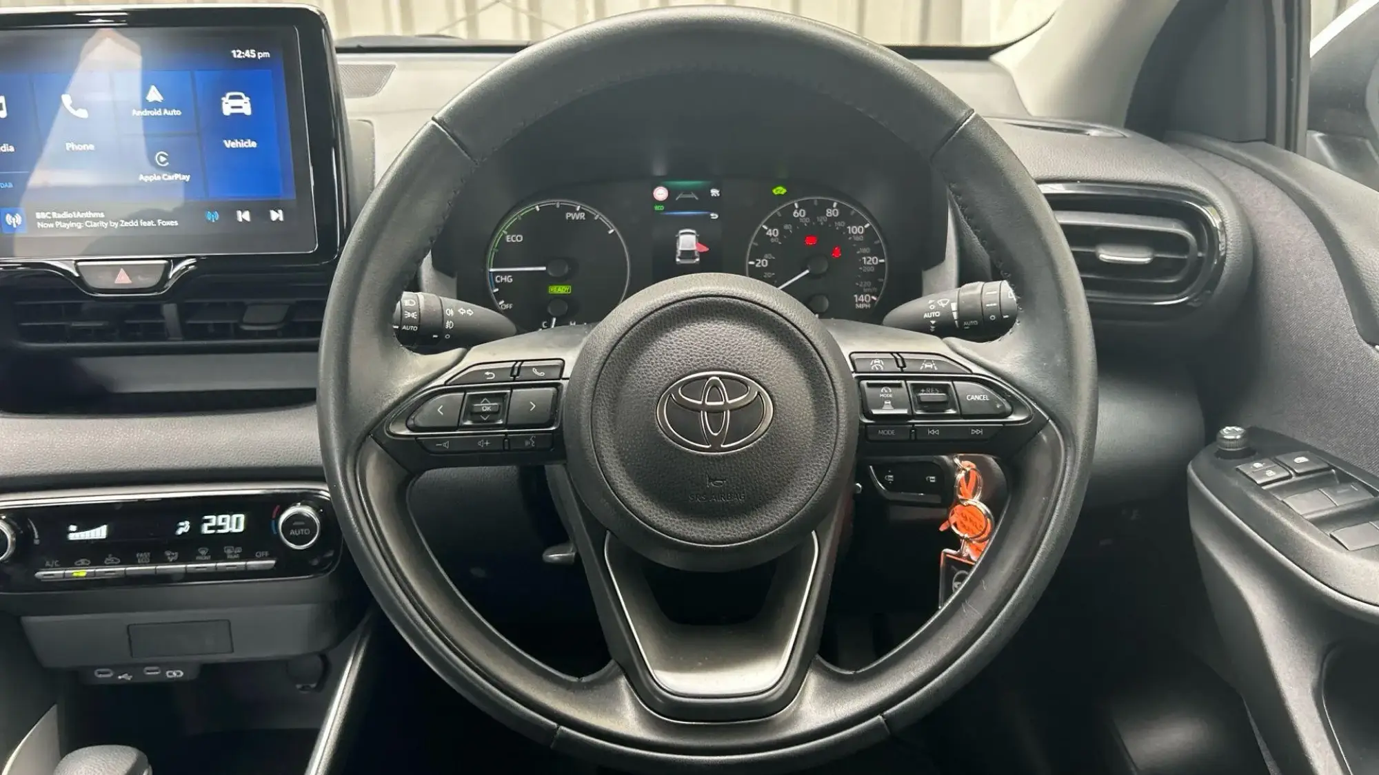 Toyota Yaris Image 12
