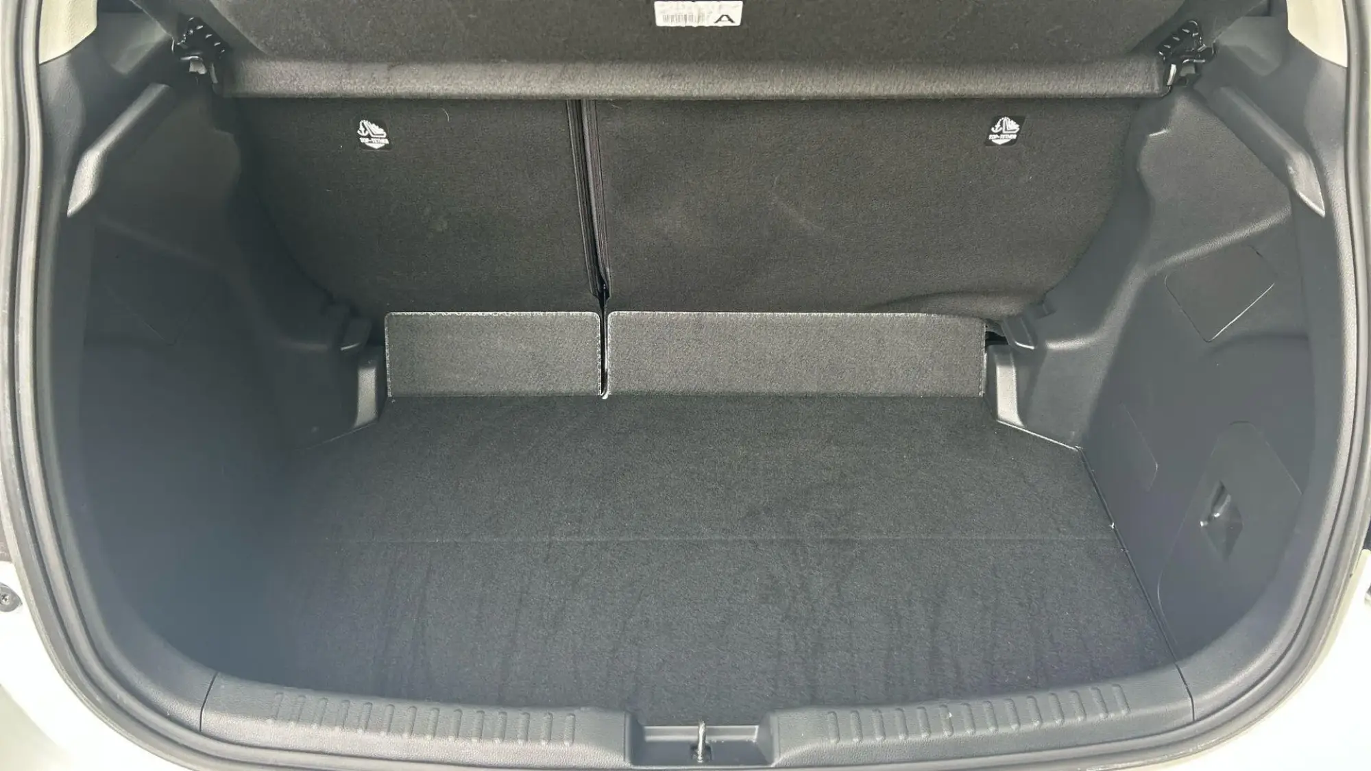 Toyota Yaris Image 18