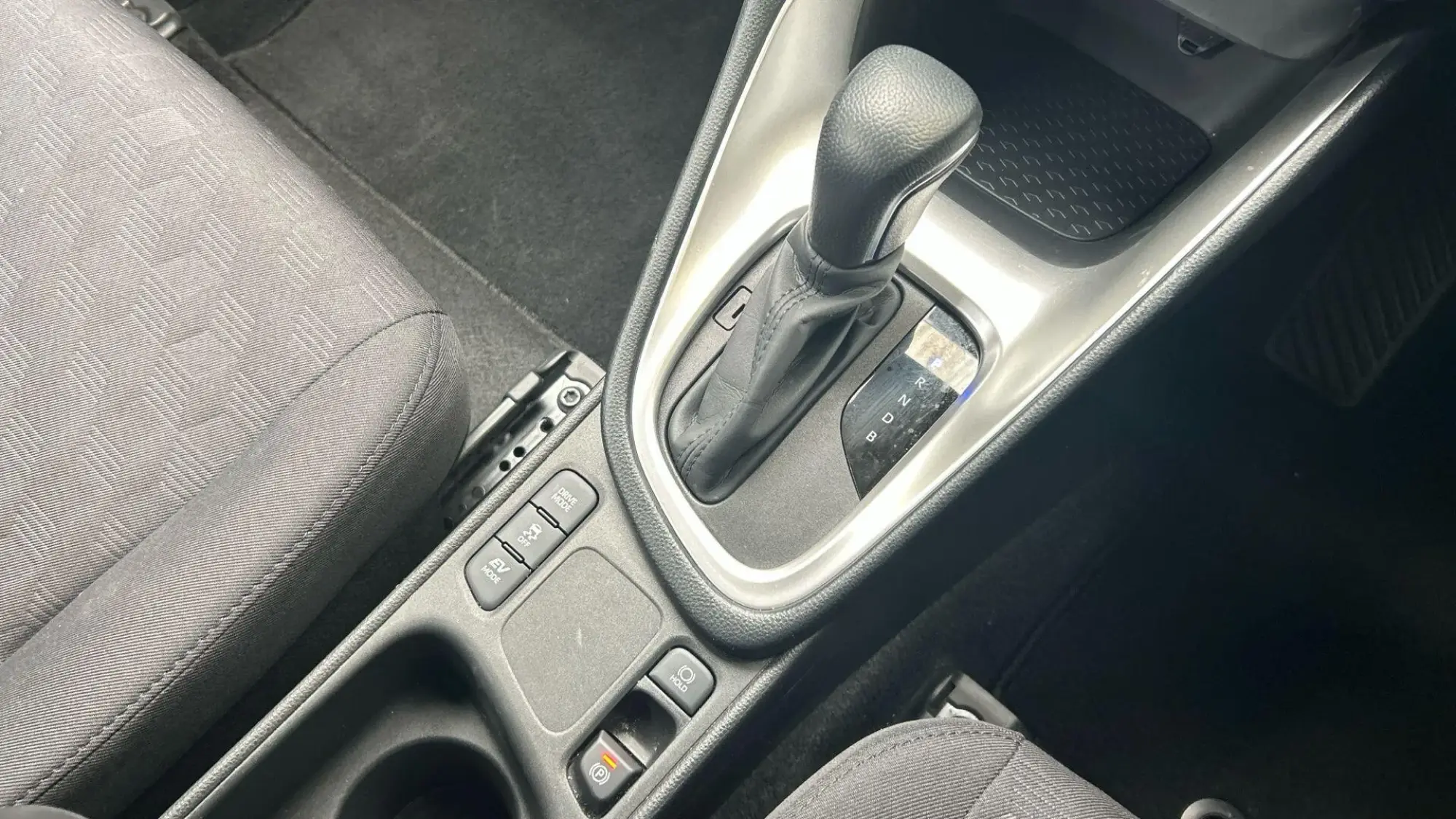 Toyota Yaris Image 30