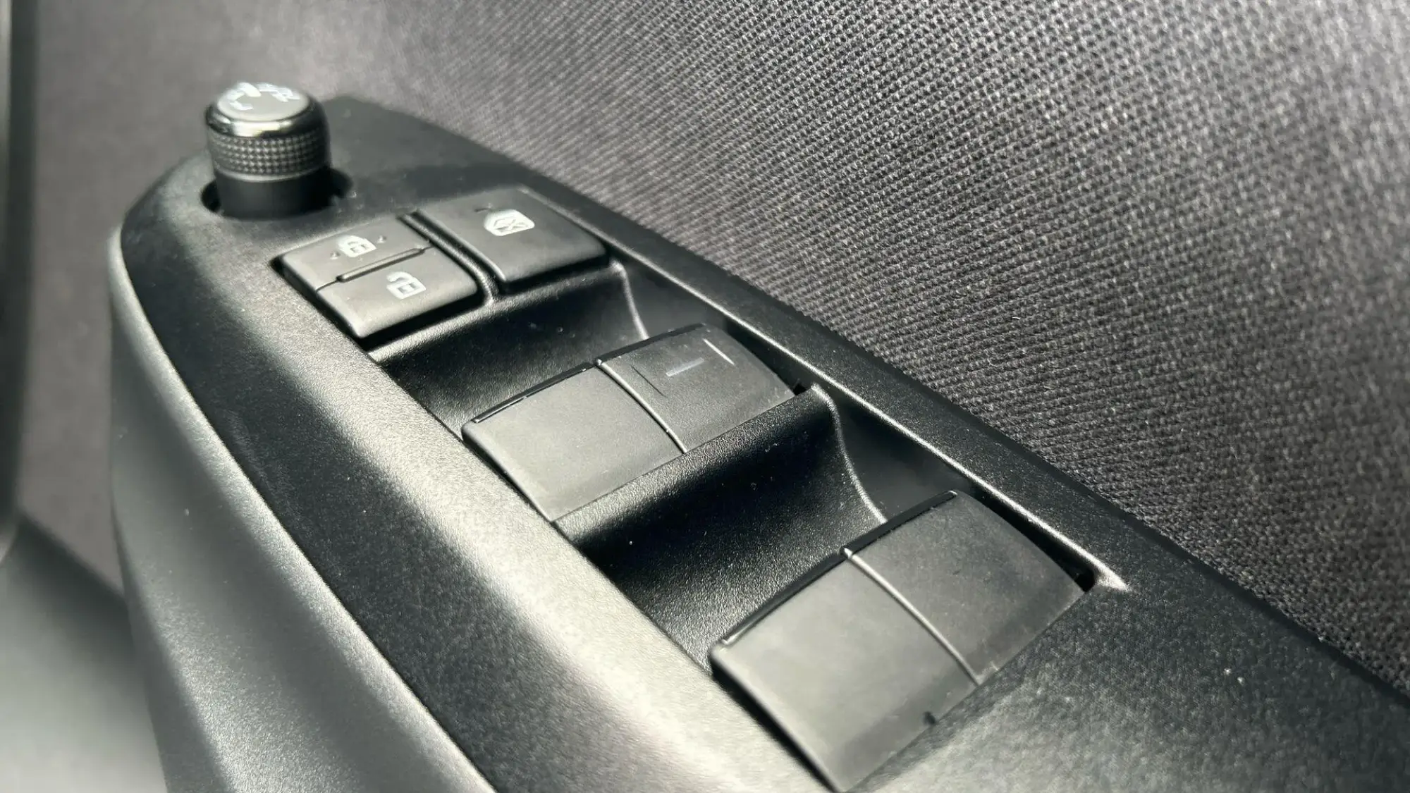 Toyota Yaris Image 33