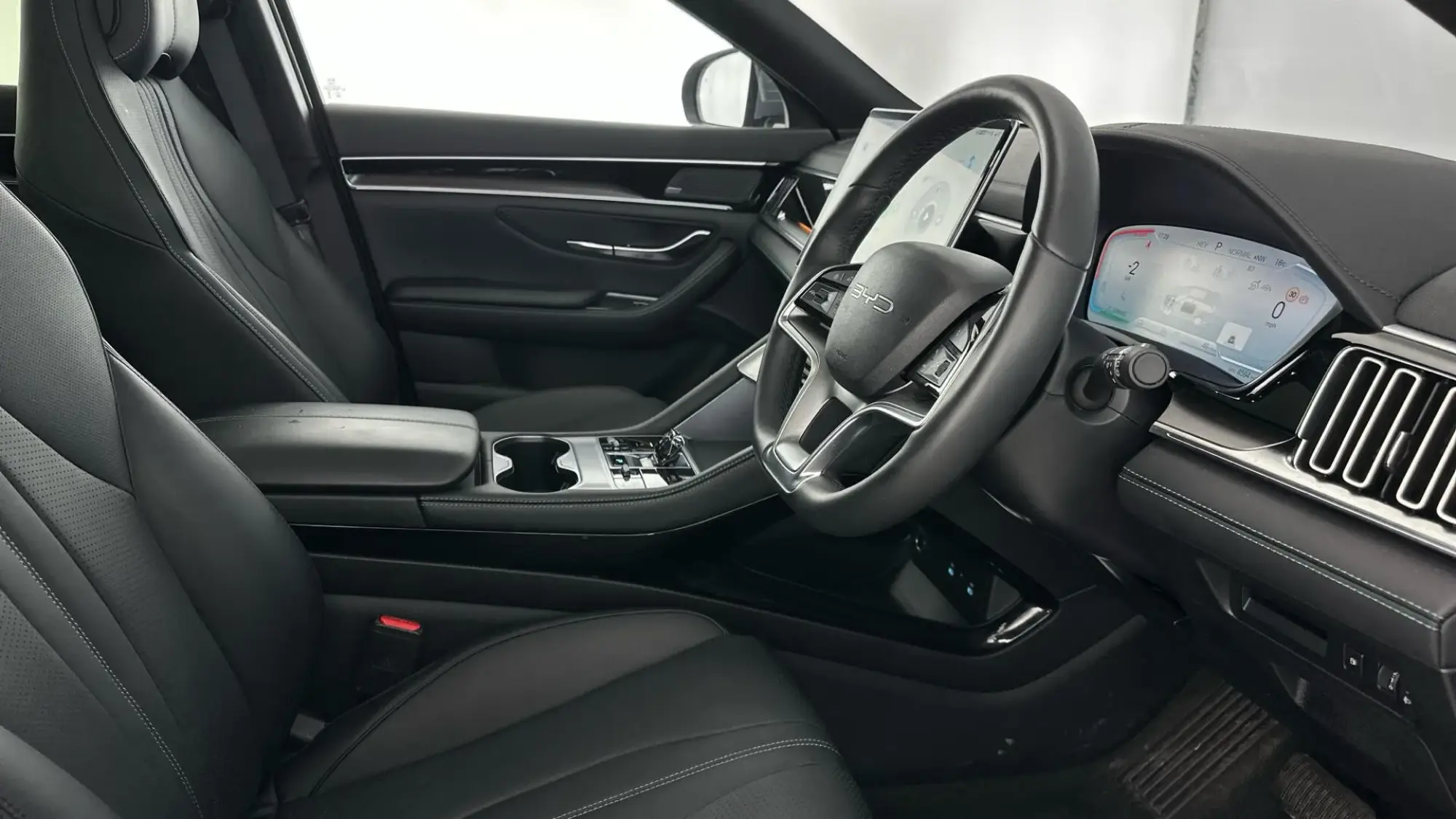 BYD Seal U Image 10