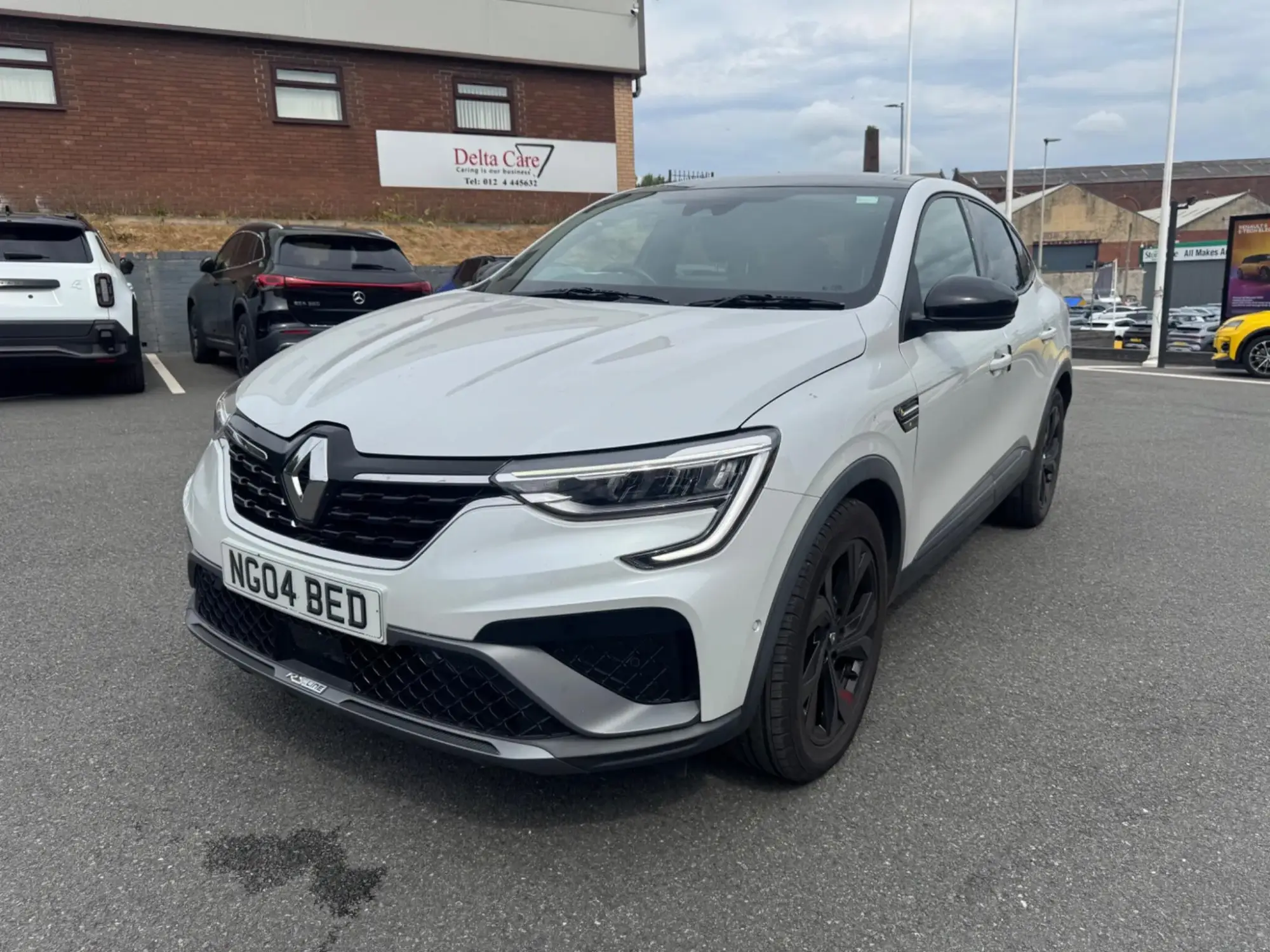 Renault Arkana E-Tech R.S. Line E-TECH Hybrid 145 Auto BJ72CZG Image 3