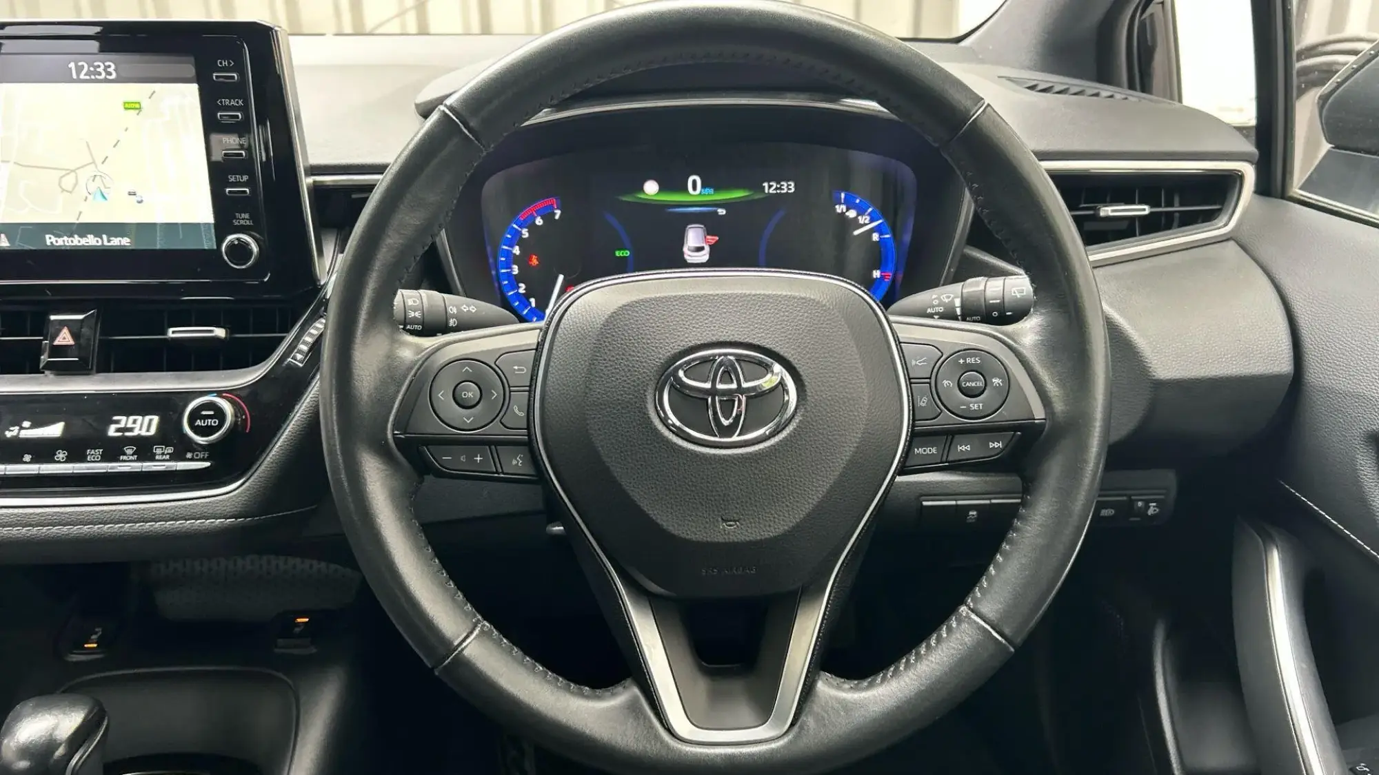 Toyota Corolla Touring Sports Image 11