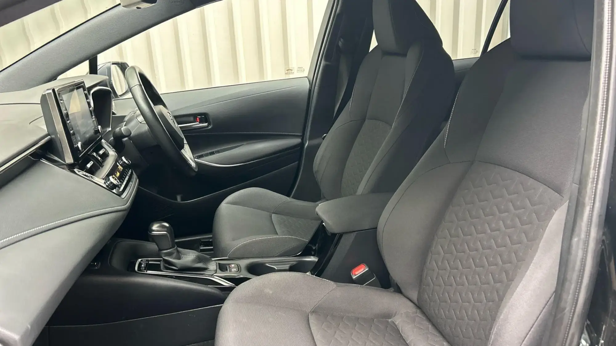 Toyota Corolla Touring Sports Image 13