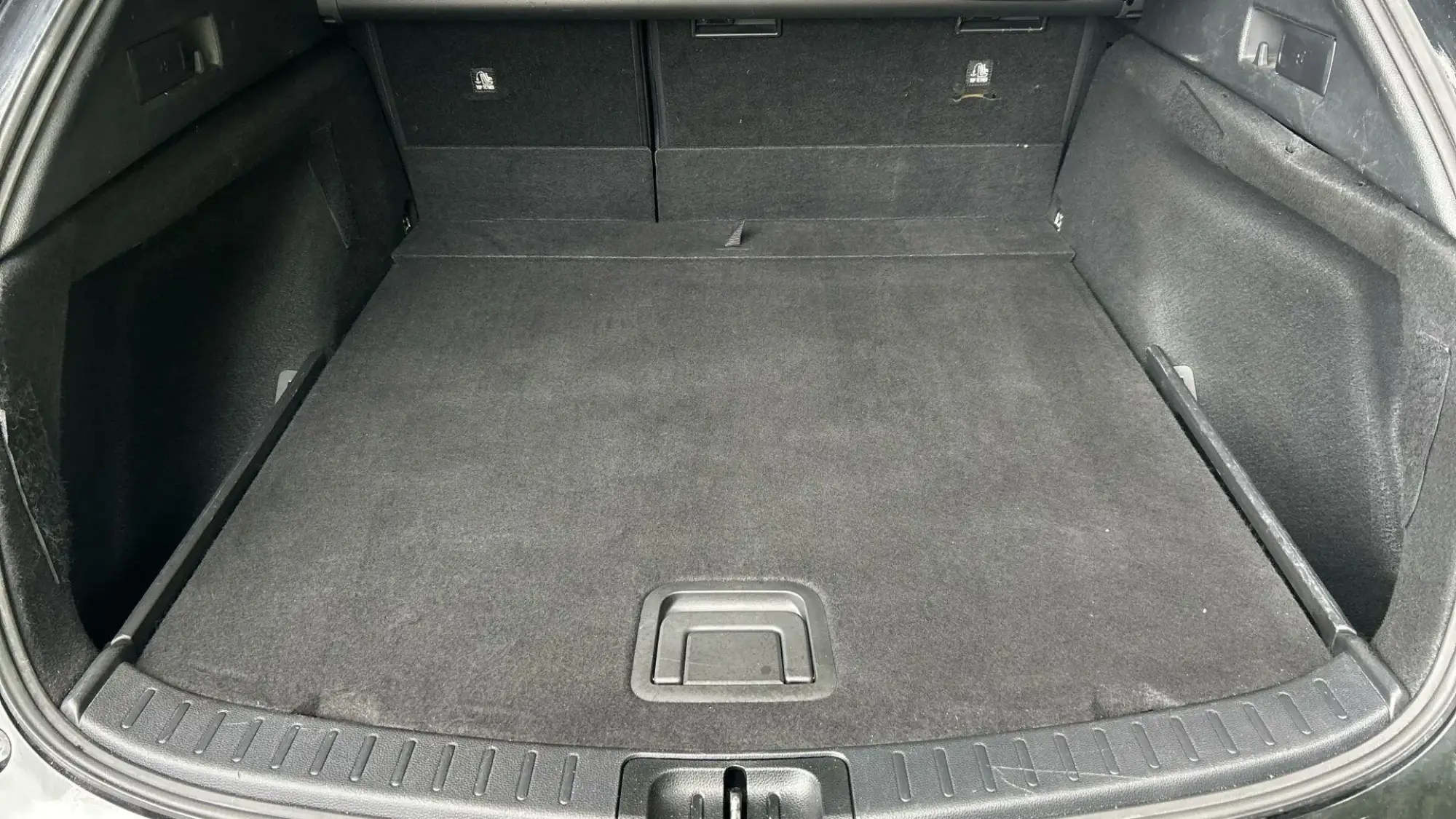 Toyota Corolla Touring Sports Image 17