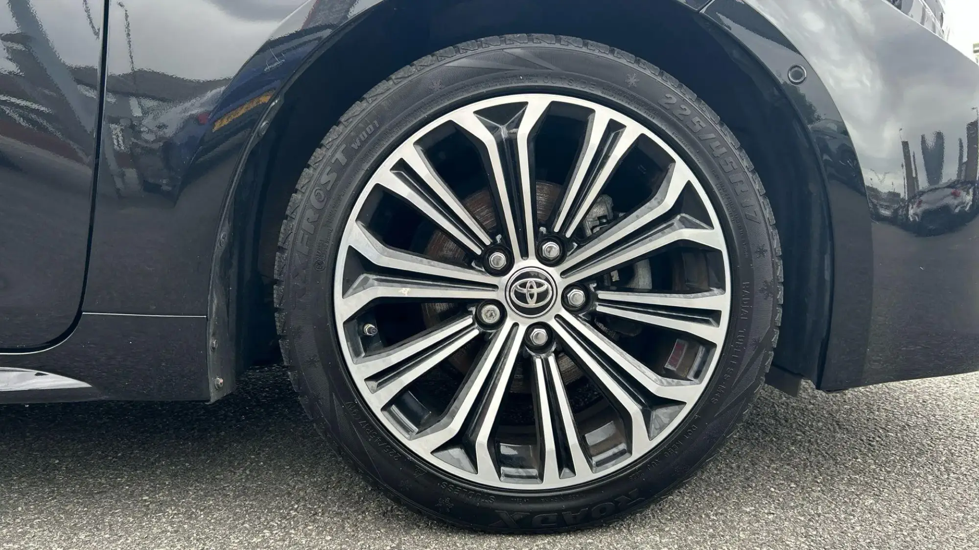 Toyota Corolla Touring Sports Image 18