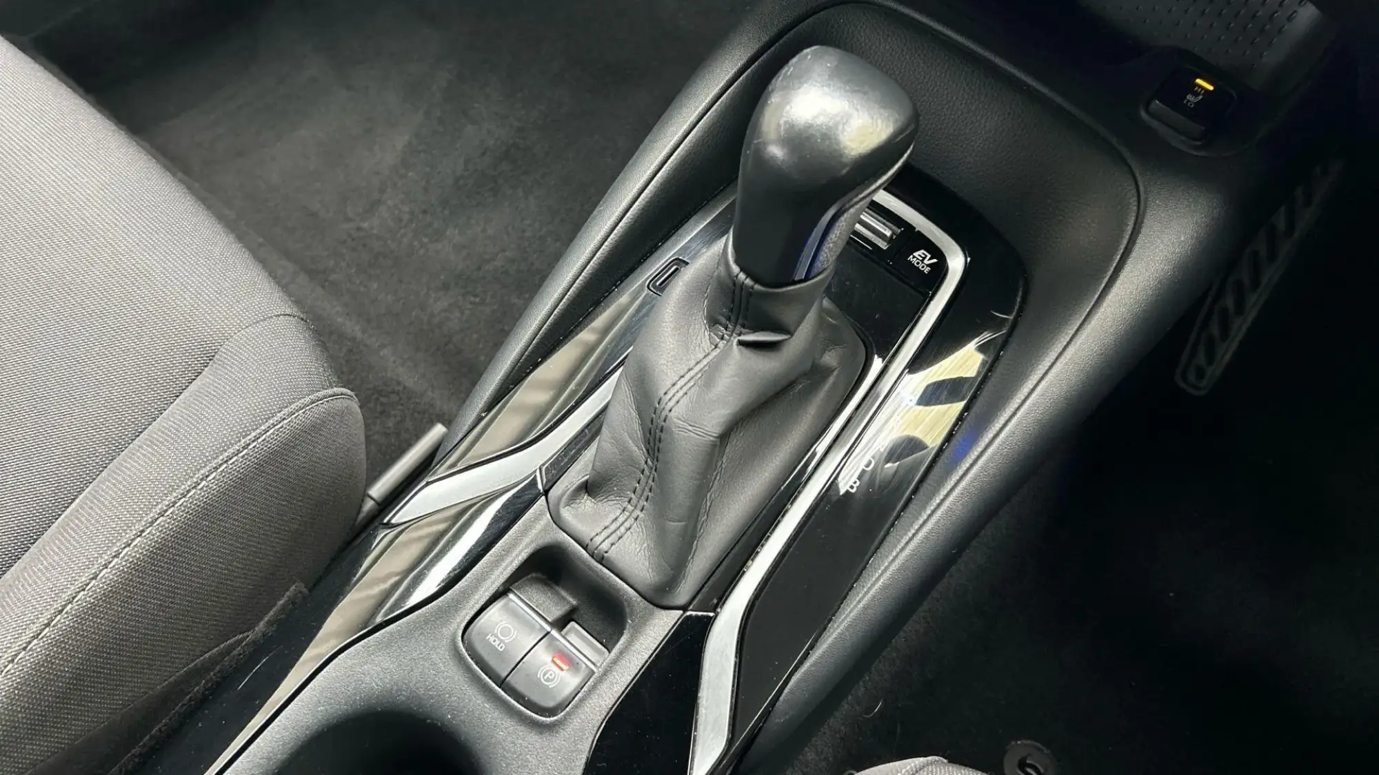 Toyota Corolla Touring Sports Image 33