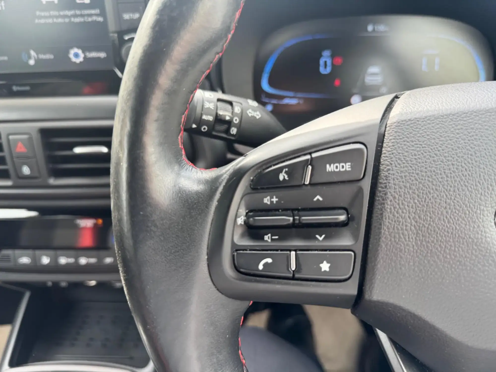 Hyundai i10 Image 12
