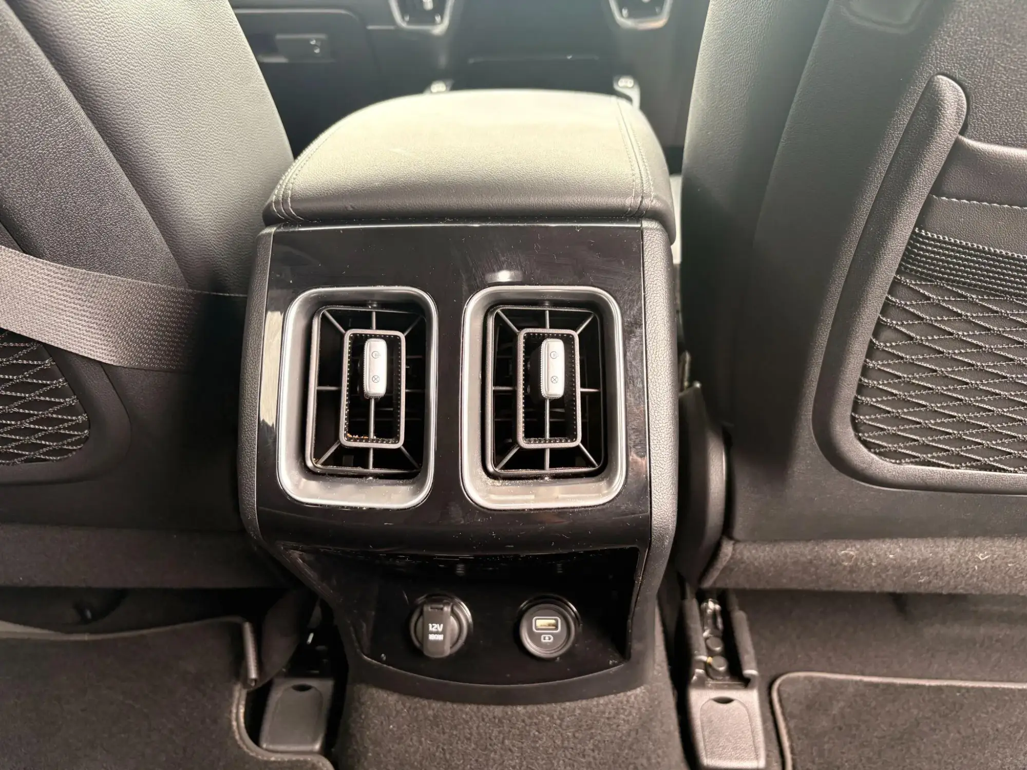 Kia Sorento Hybrid Image 12 Kia Sorento Hybrid Image 12